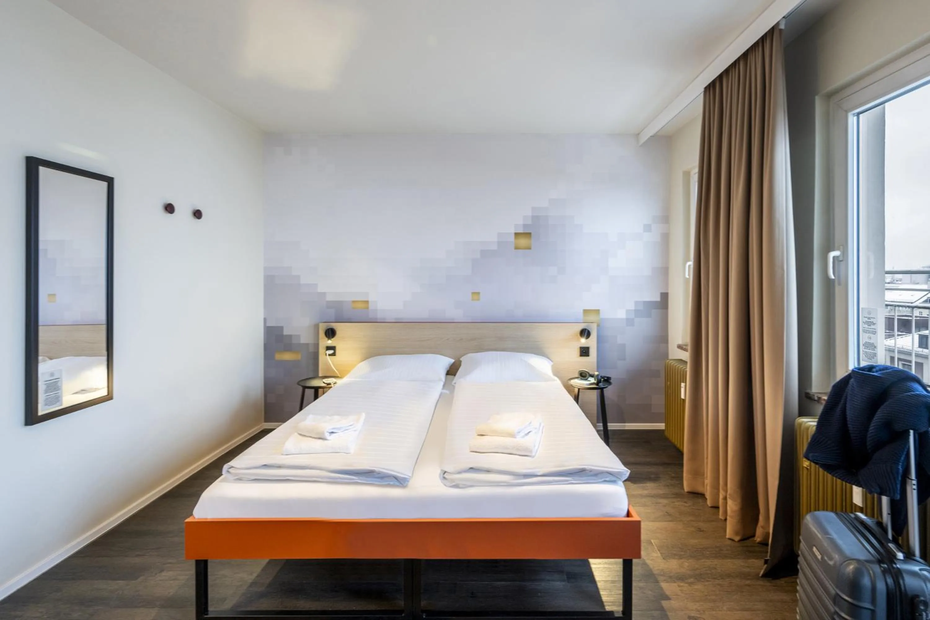 Bedroom, Bed in MEININGER Hotel München Zentrum