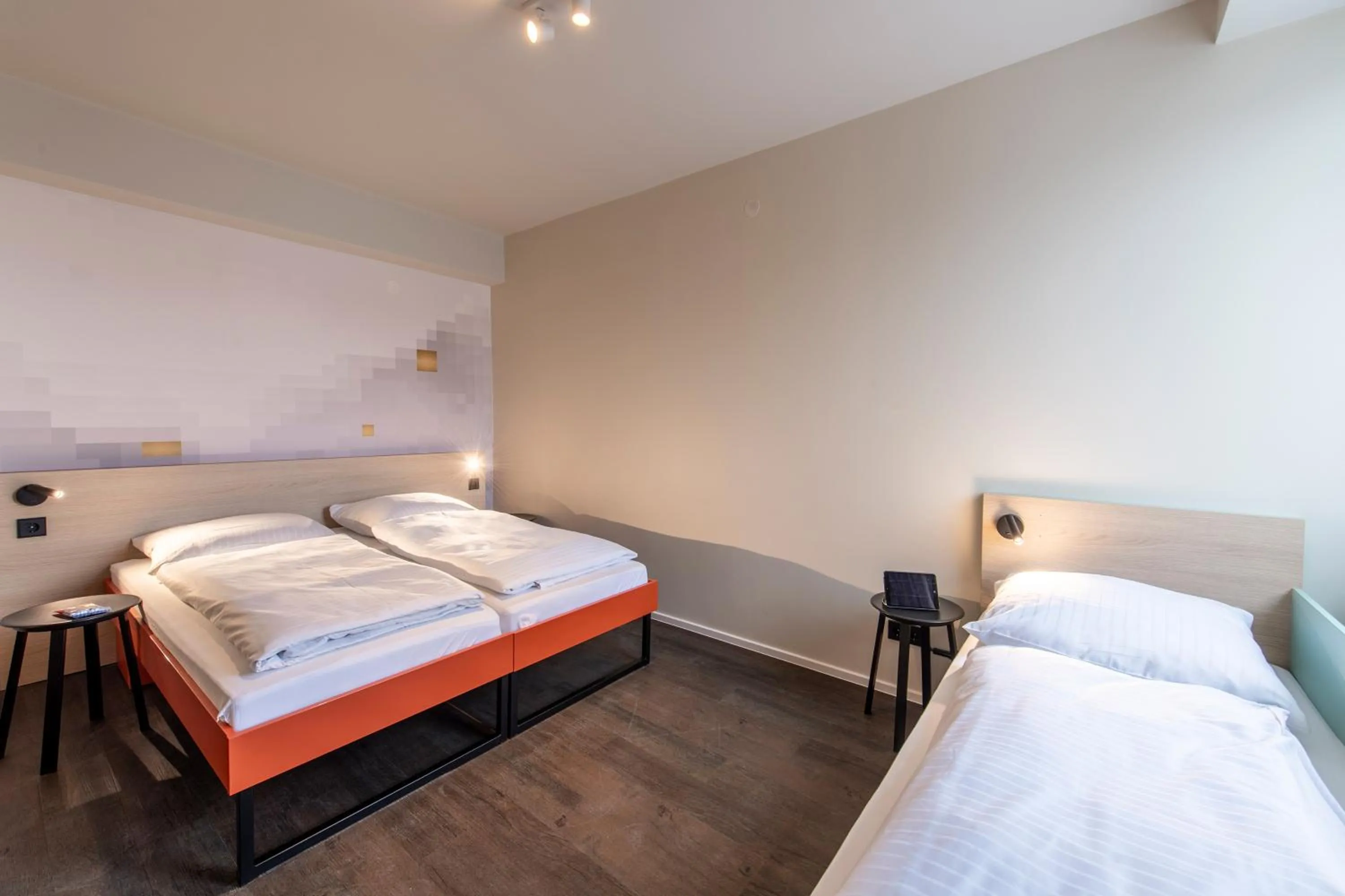 Bedroom, Bed in MEININGER Hotel München Zentrum