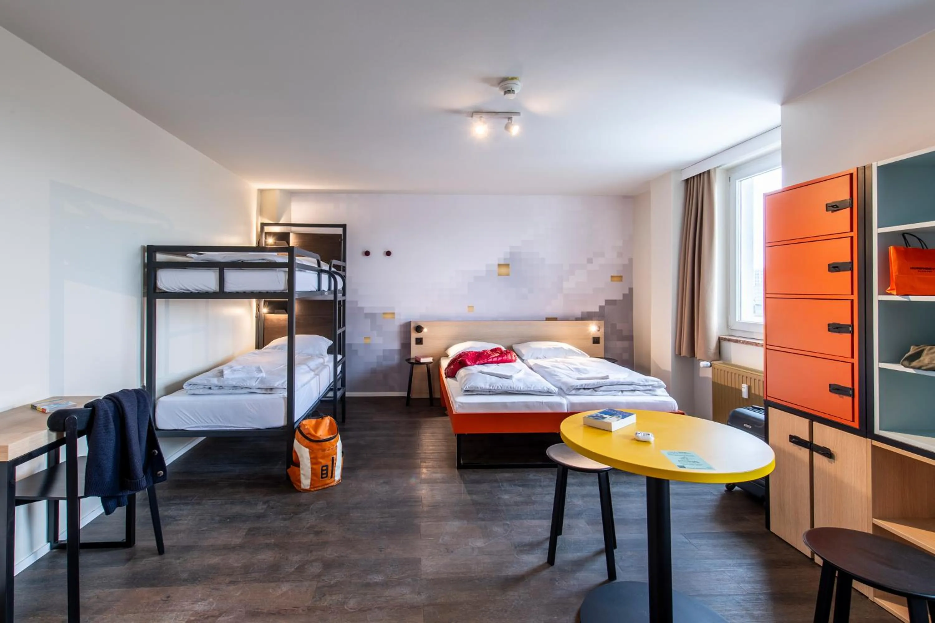 Bedroom, Bed in MEININGER Hotel München Zentrum