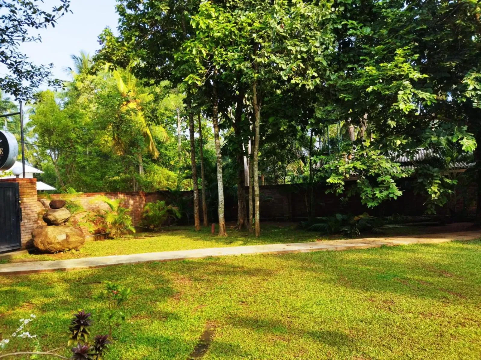 Garden in La Dolce Vita