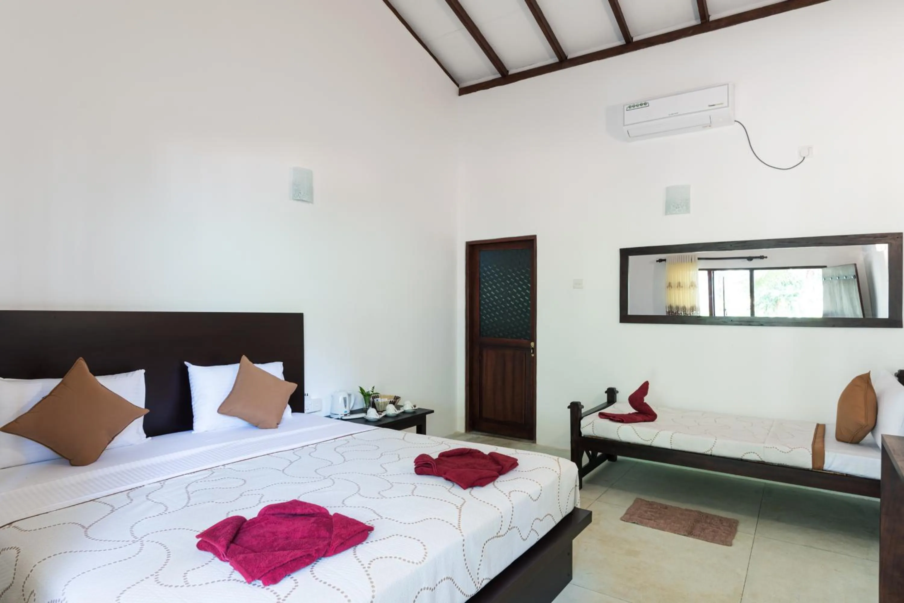 Bed in La Dolce Vita