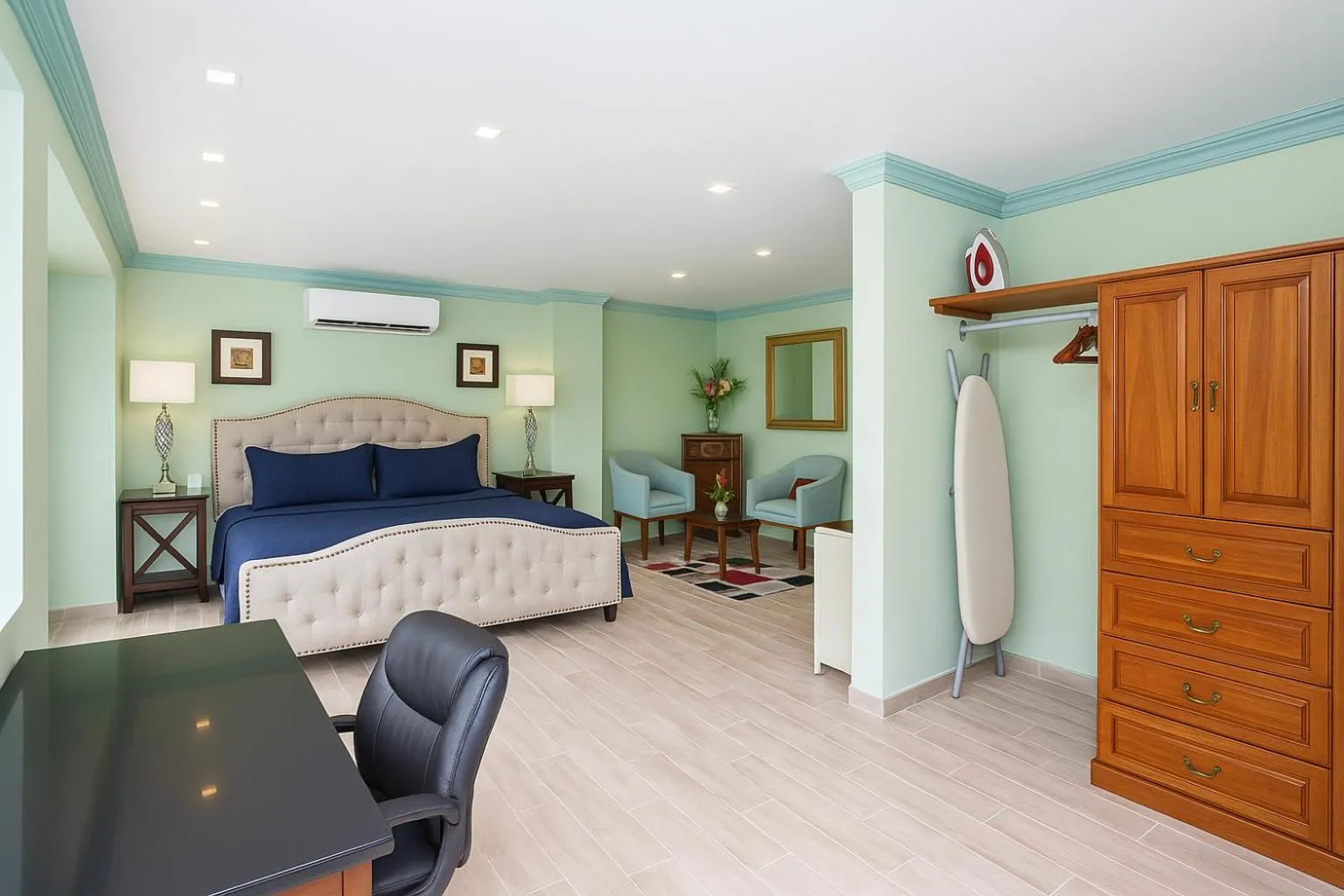 Bed in South Shore Villa Armonia Luxury Boutique