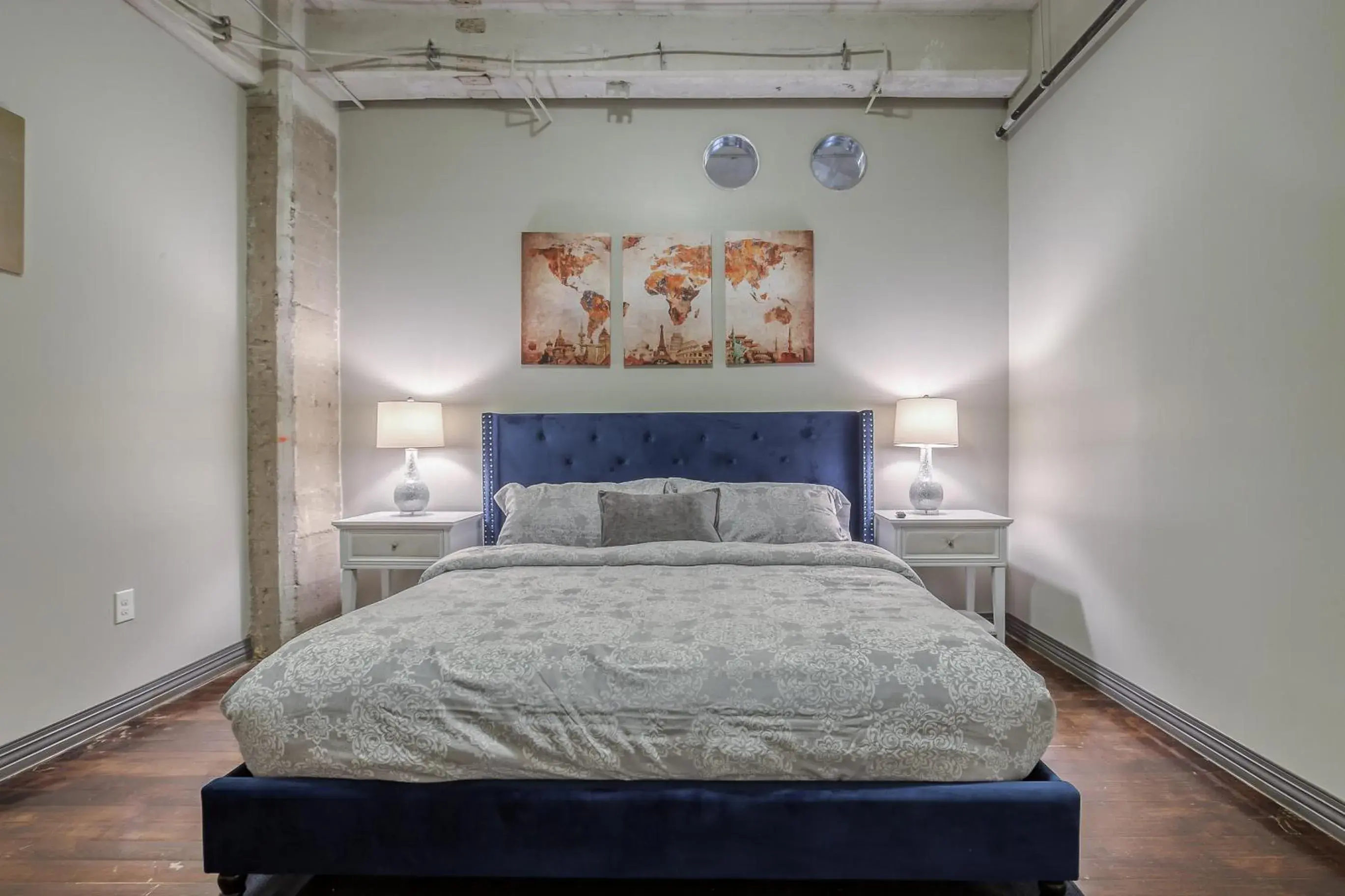 Modern 2BR Loft|Pool+Views+Gym+Valet in Luxury Downtown Dallas Stay by Amyfinehouse Modern 2BR Loft|Pool+Views+Gym+Valet in Luxury Downtown Dallas Stay by Amyfinehouse