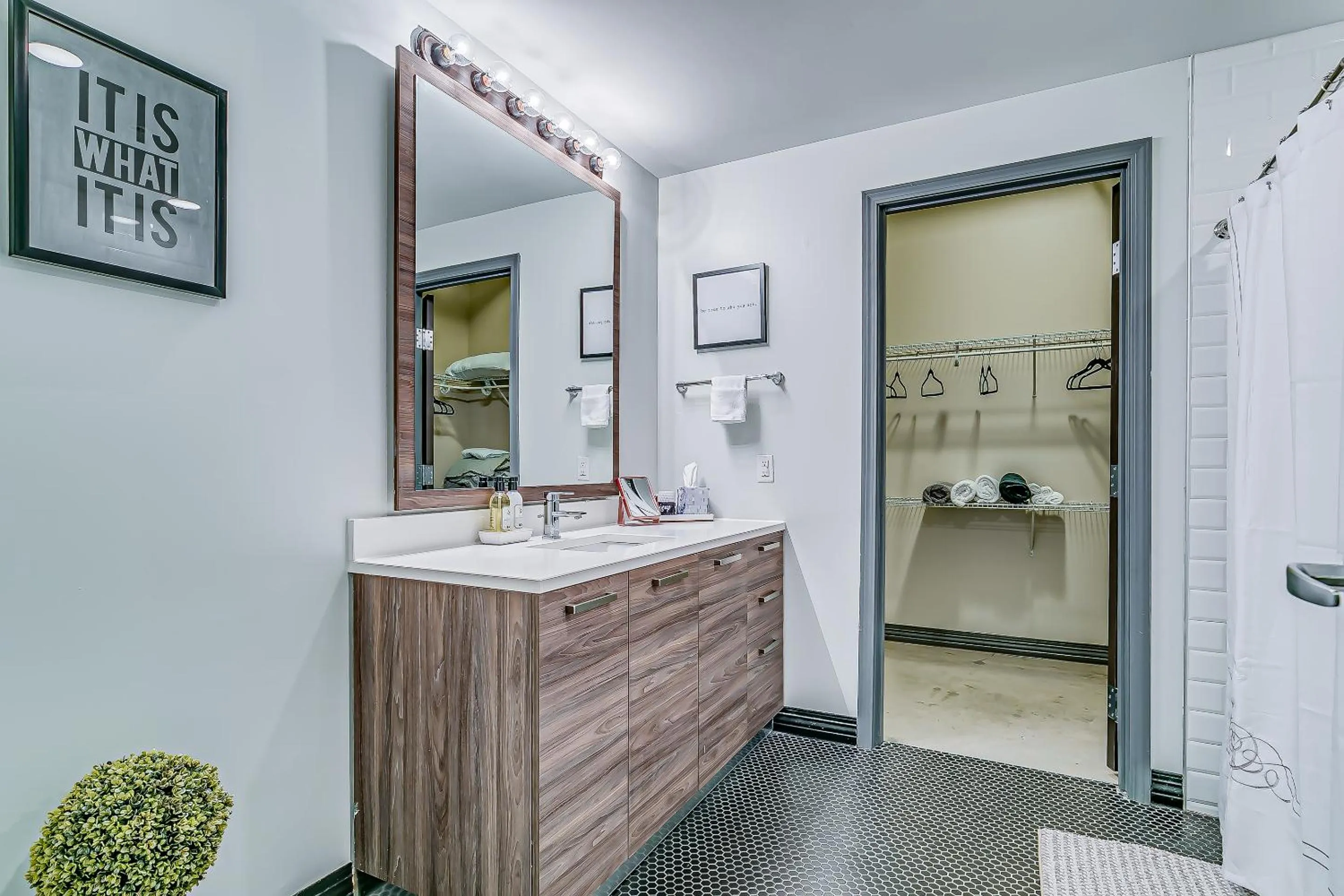 Bathroom in Luxury Downtown Dallas Stay by Amyfinehouse