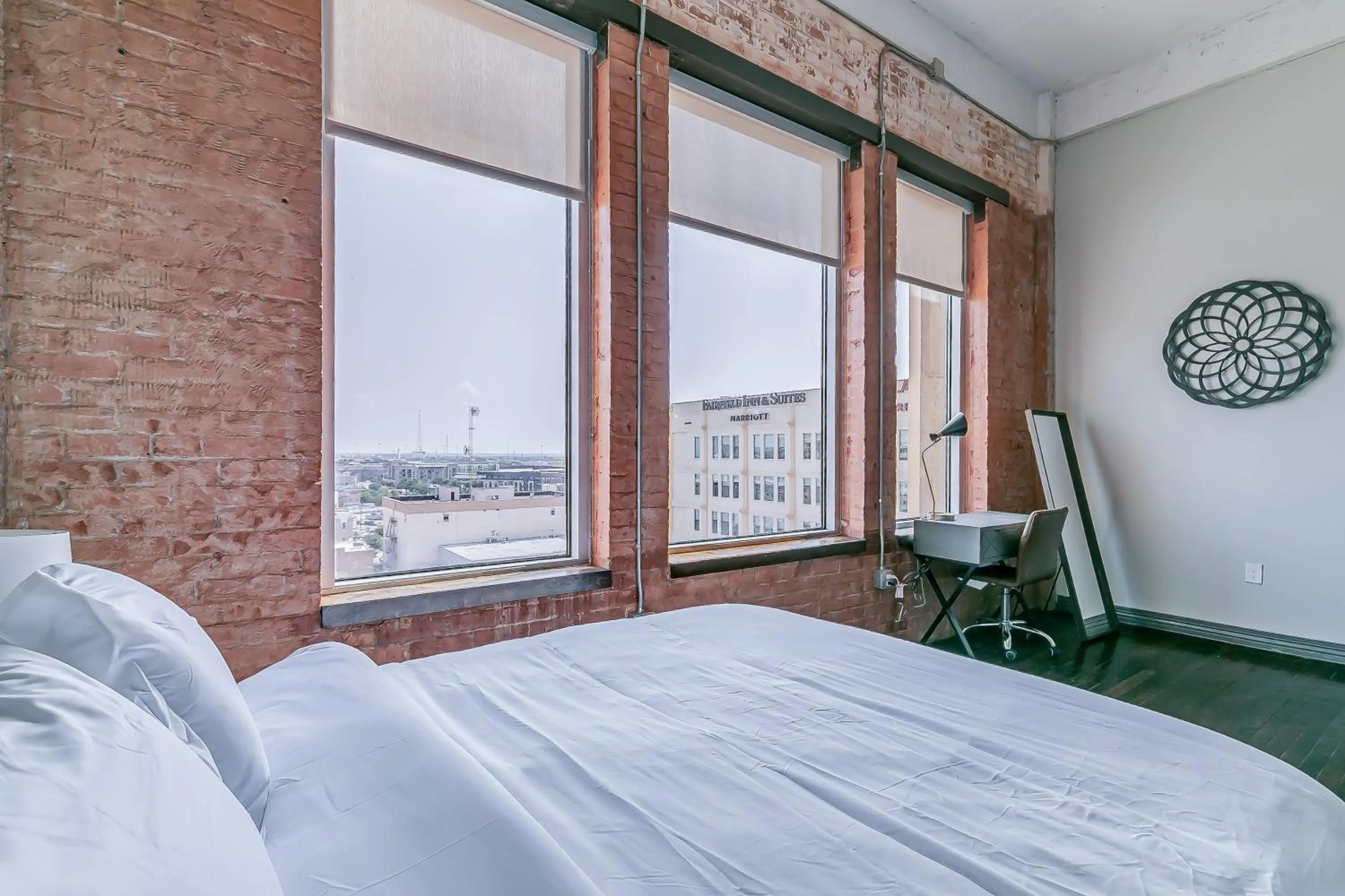 Bed in Luxury Downtown Dallas Stay by Amyfinehouse