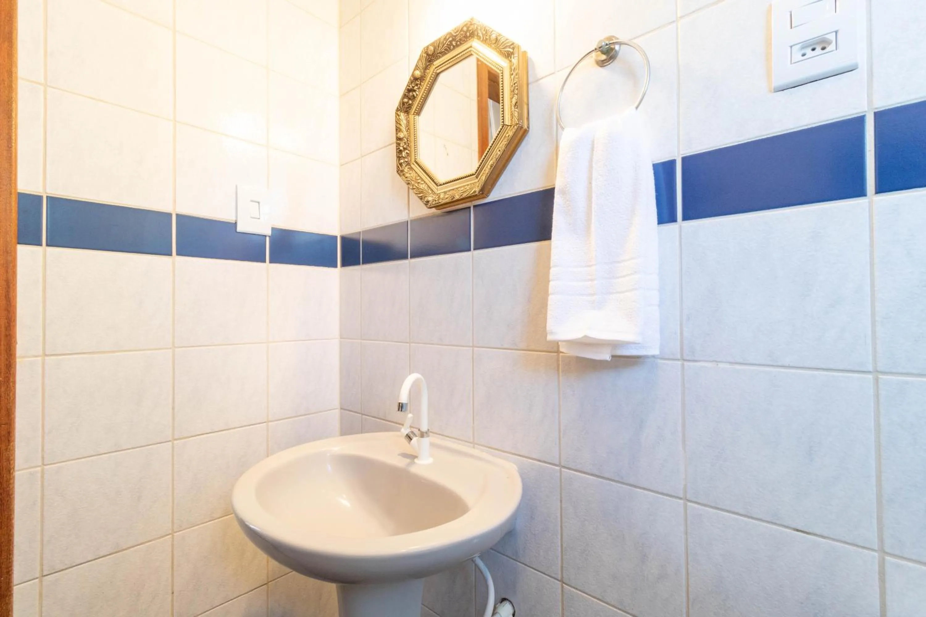 Bathroom in Pousada Maré de Lua
