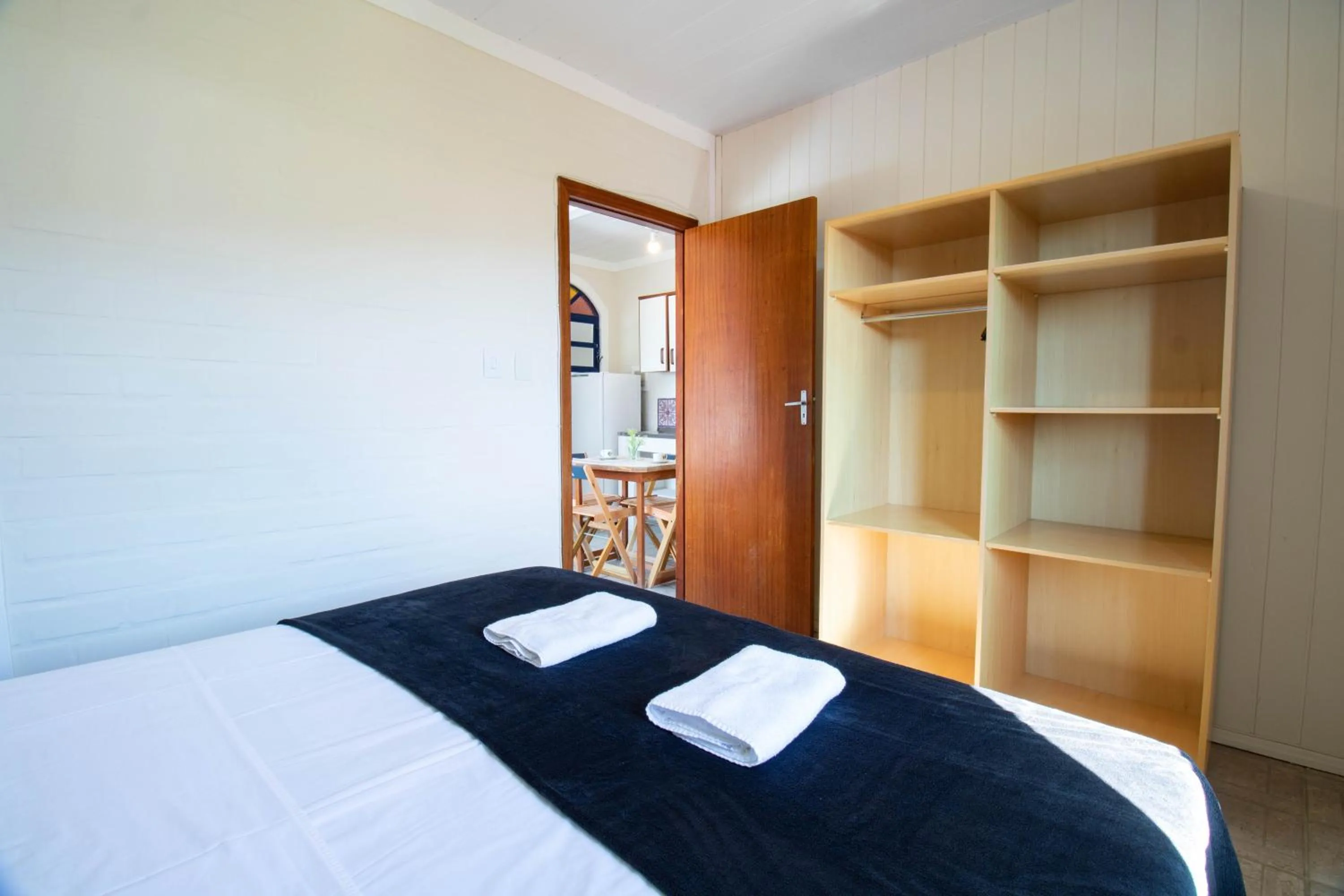 Photo of the whole room, Bed in Pousada Maré de Lua