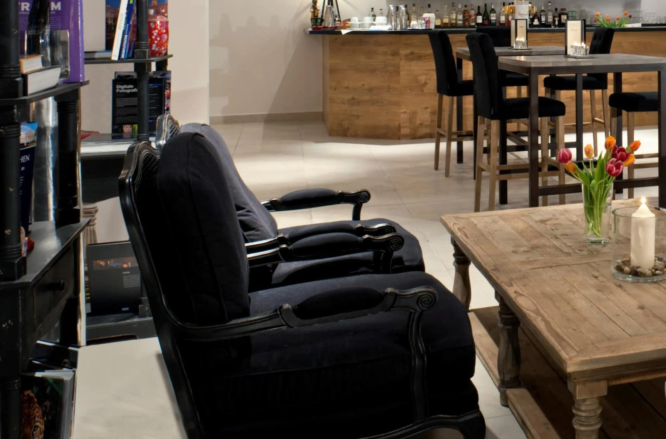 Lobby or reception in Tryp By Wyndham Wuppertal