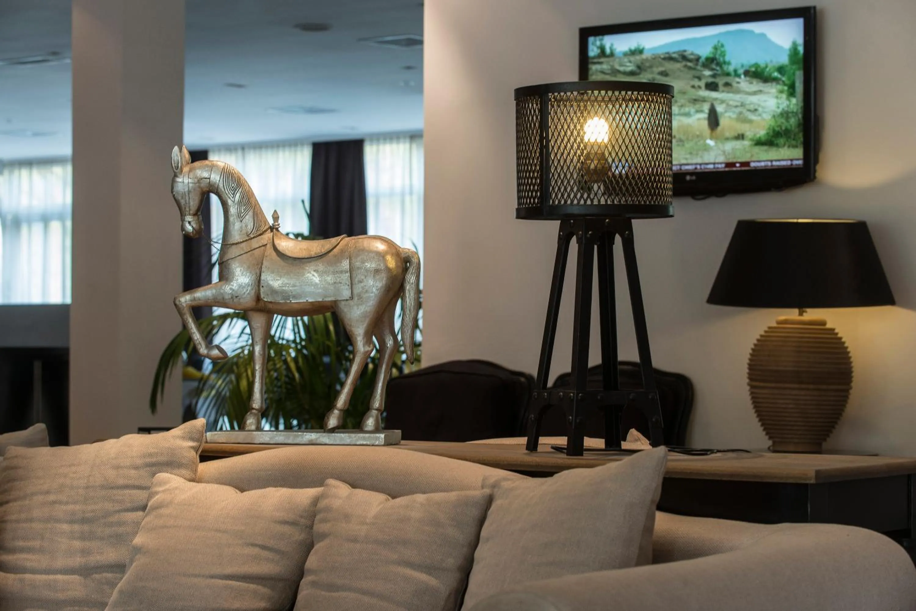 Lobby or reception, Lounge/Bar in Tryp By Wyndham Wuppertal