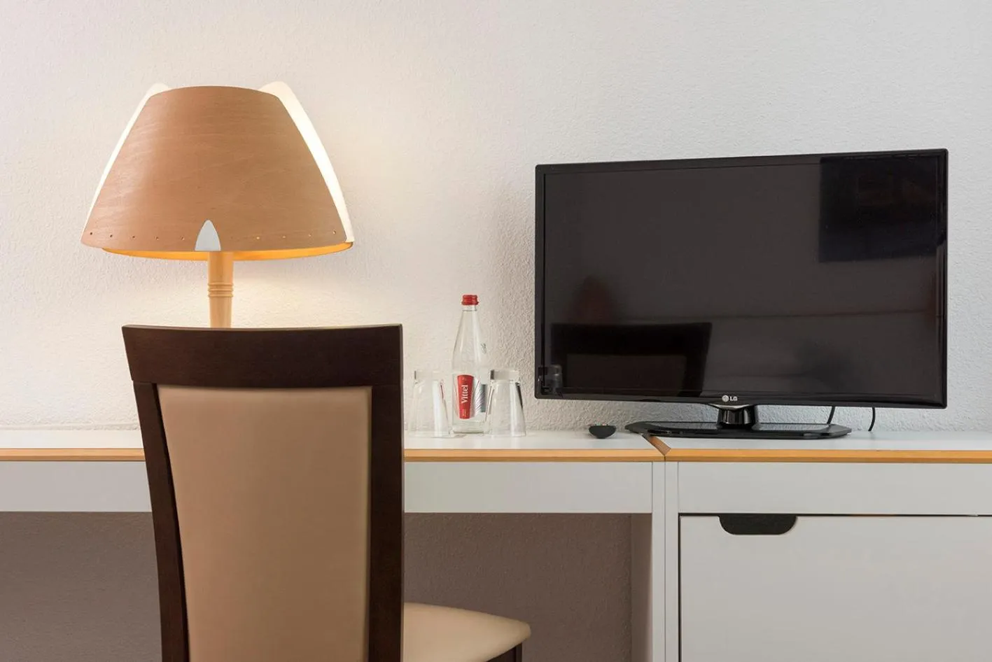 TV and multimedia, TV/Entertainment Center in Tryp By Wyndham Wuppertal
