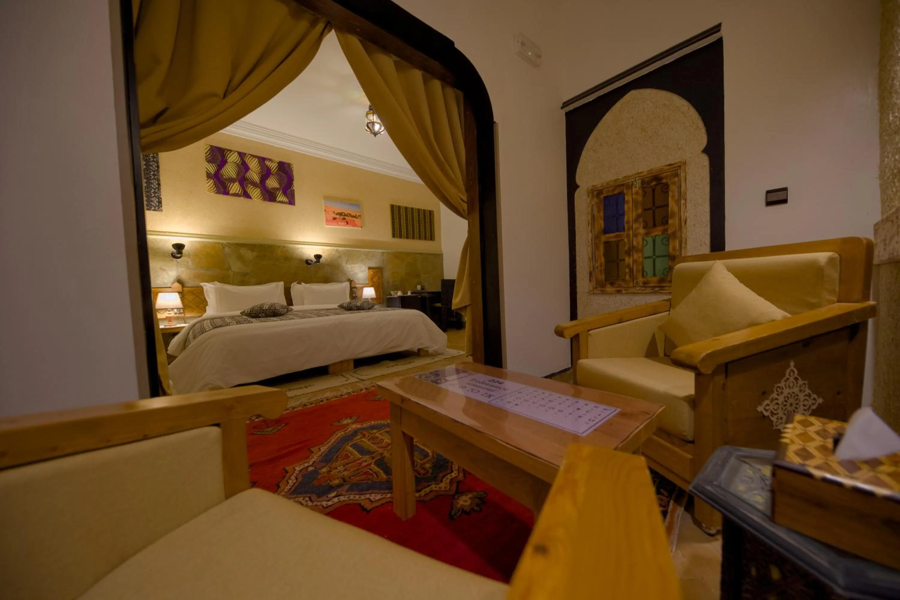 Living room, Bed in Tin Joseph