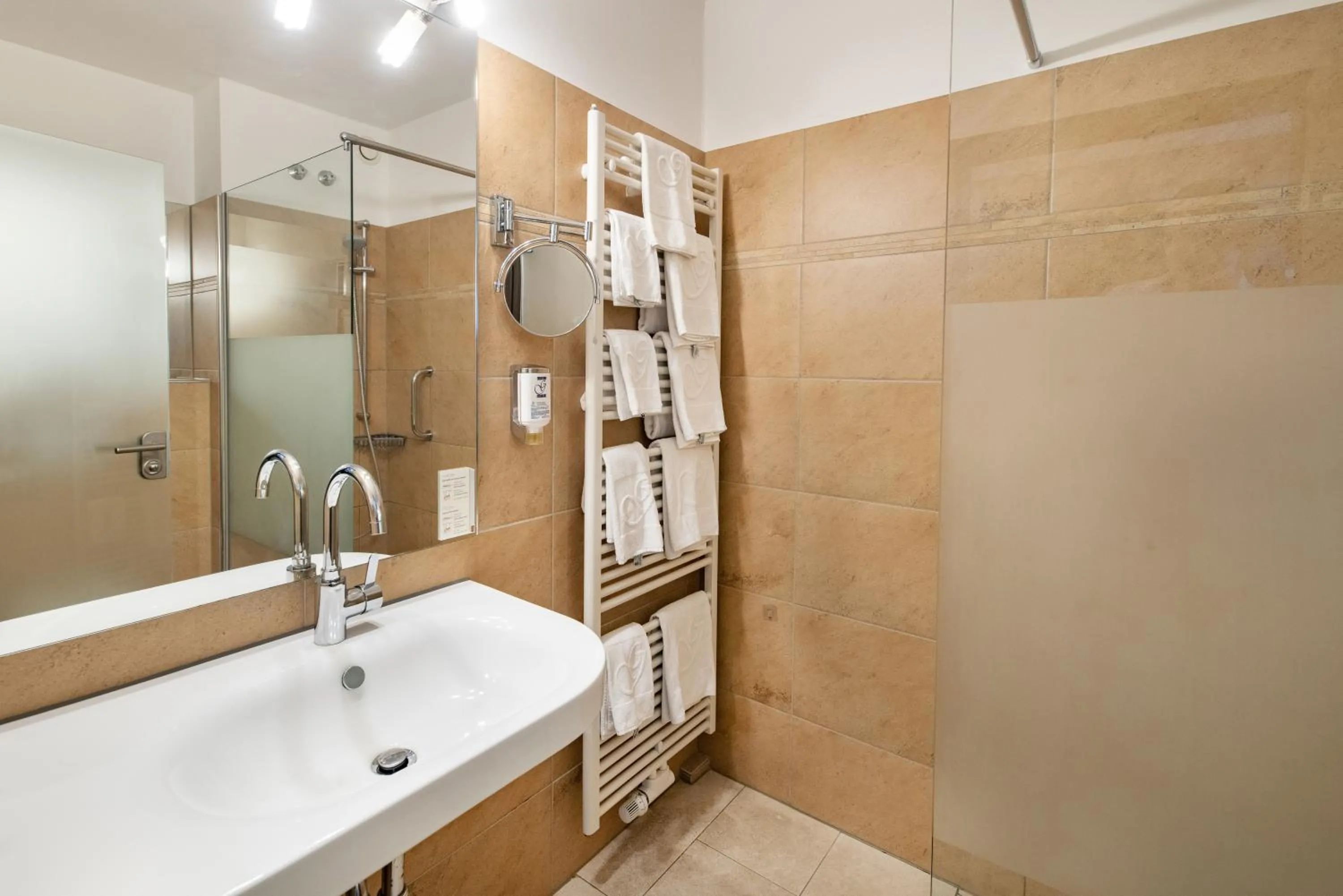 Bathroom in Göbel's Seehotel Diemelsee