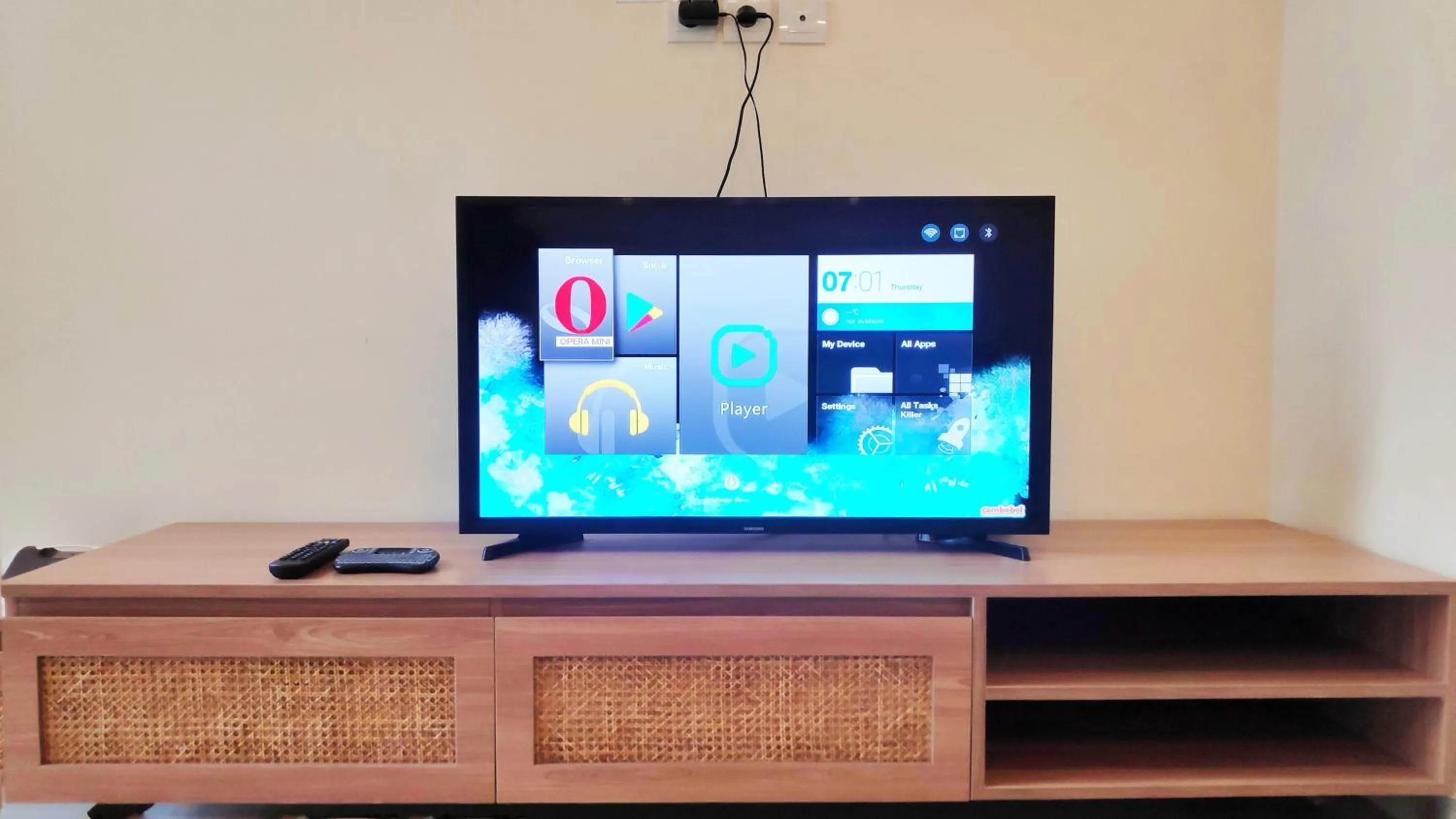 Communal lounge/ TV room in Hotel and Villa B52 Gili Air