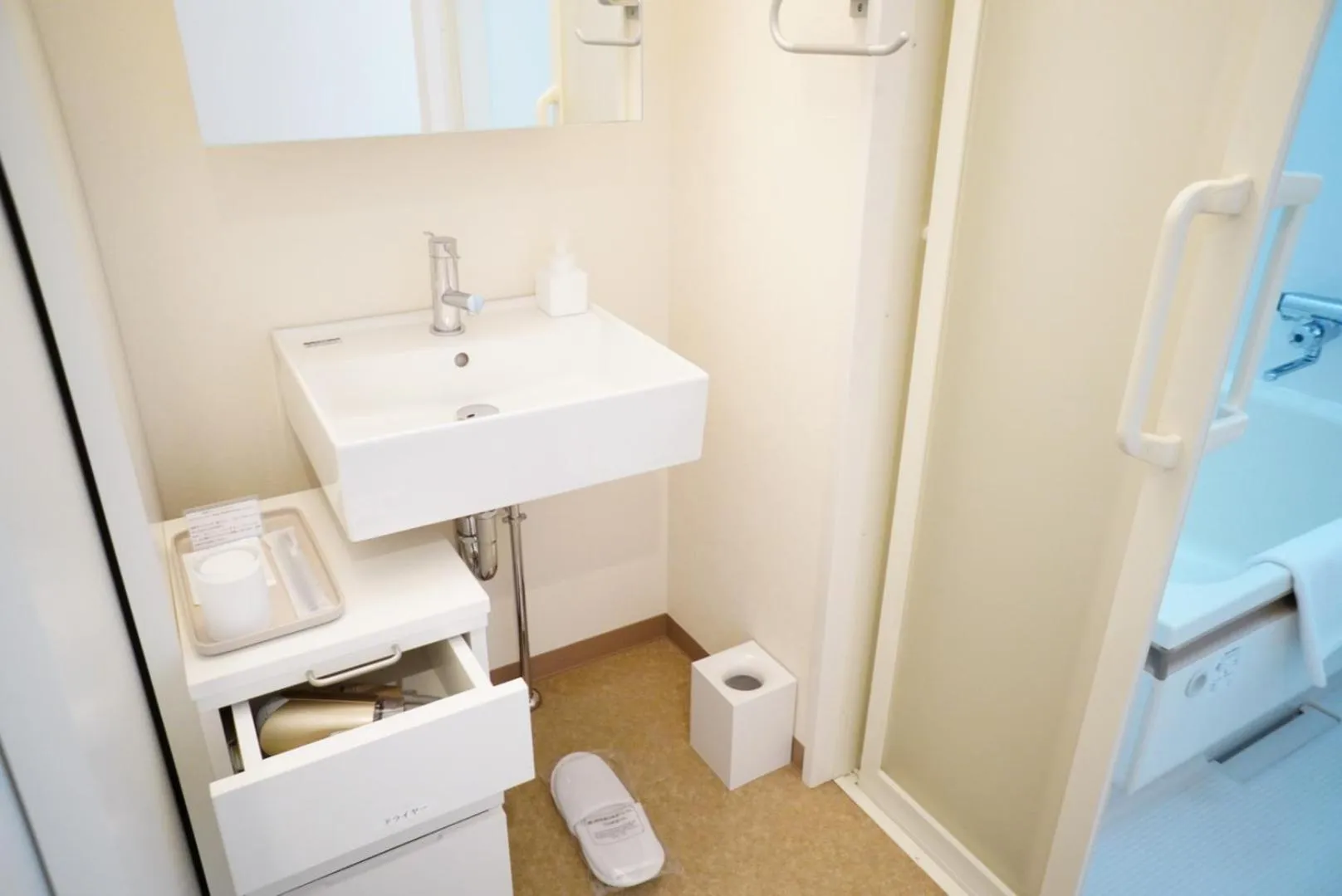 Shower, Bathroom in 3 Wellness