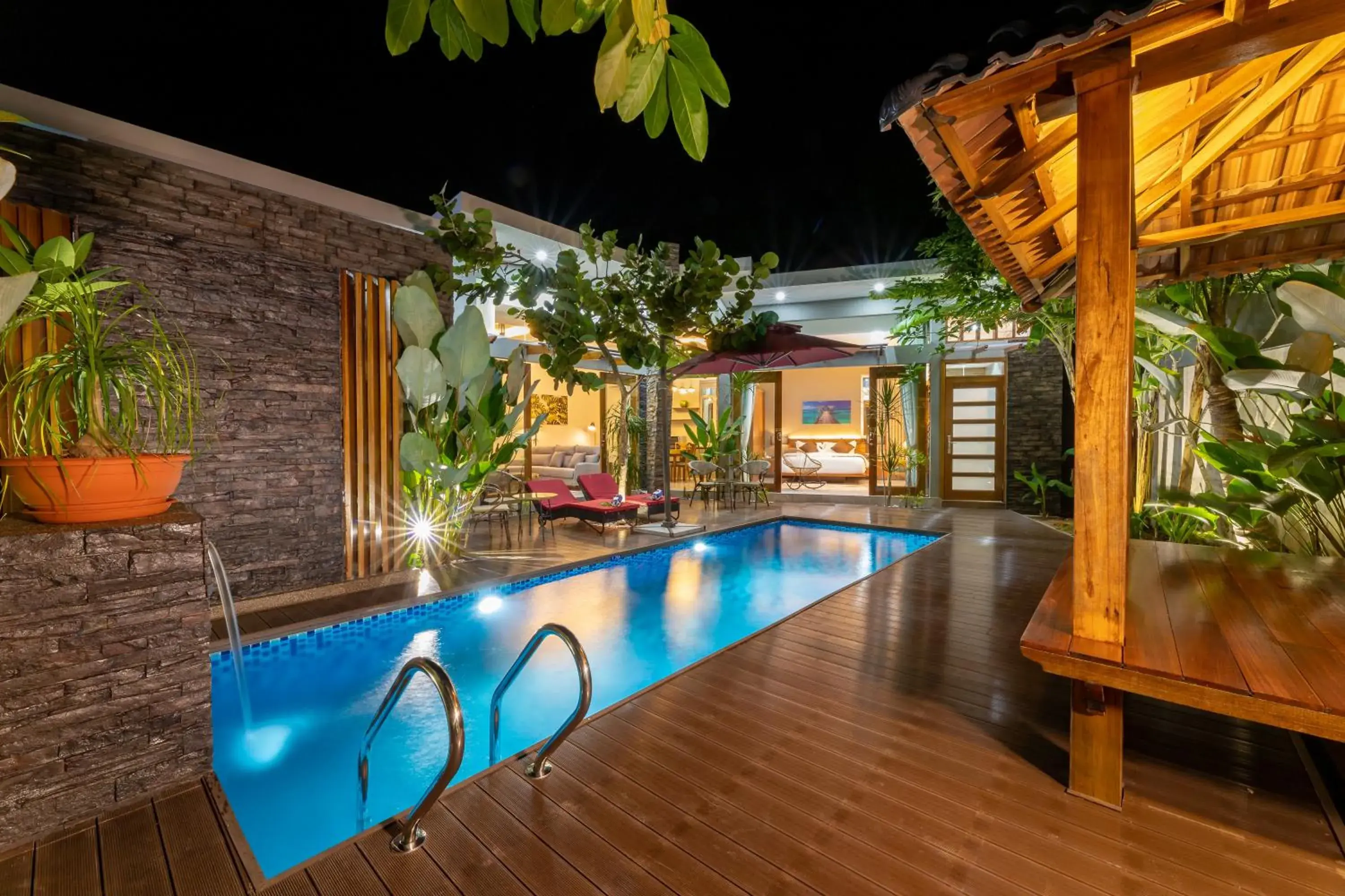 Swimming pool in Maneh Villa Langkawi - Private Pool Swimming pool in Maneh Villa Langkawi - Private Pool
