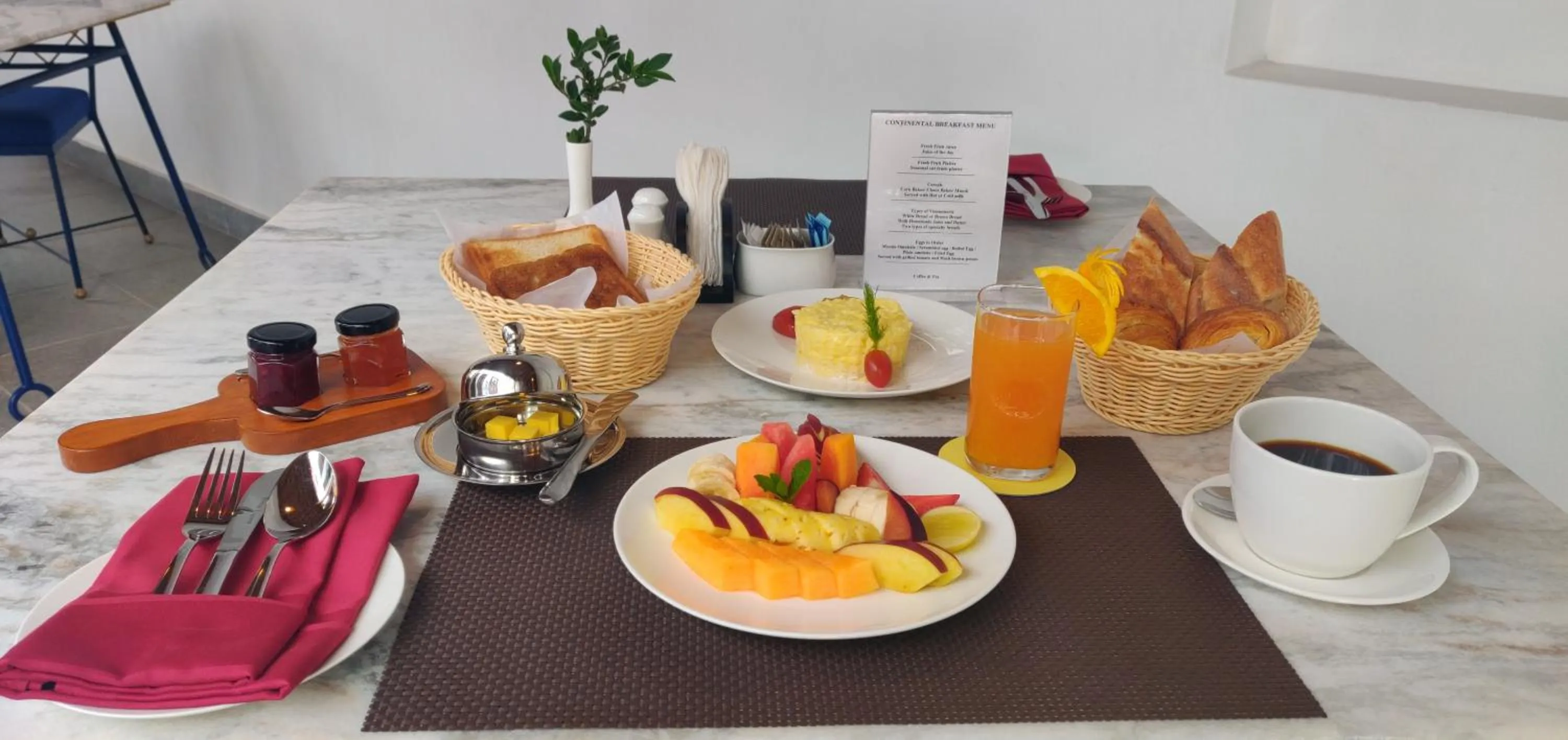 Restaurant/places to eat in Grand Hotel D'Europe