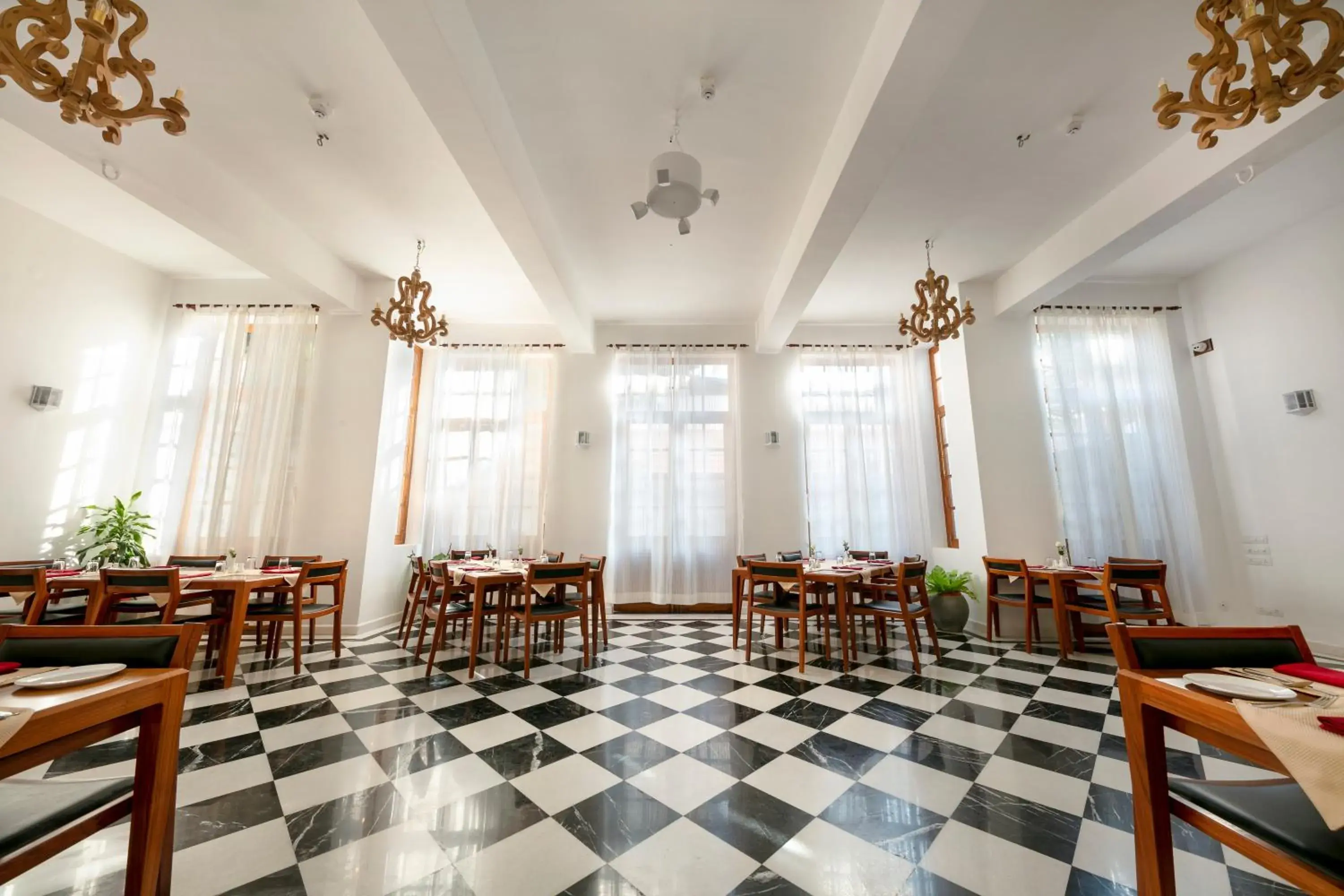 Restaurant/places to eat in Grand Hotel D'Europe Restaurant/places to eat in Grand Hotel D'Europe