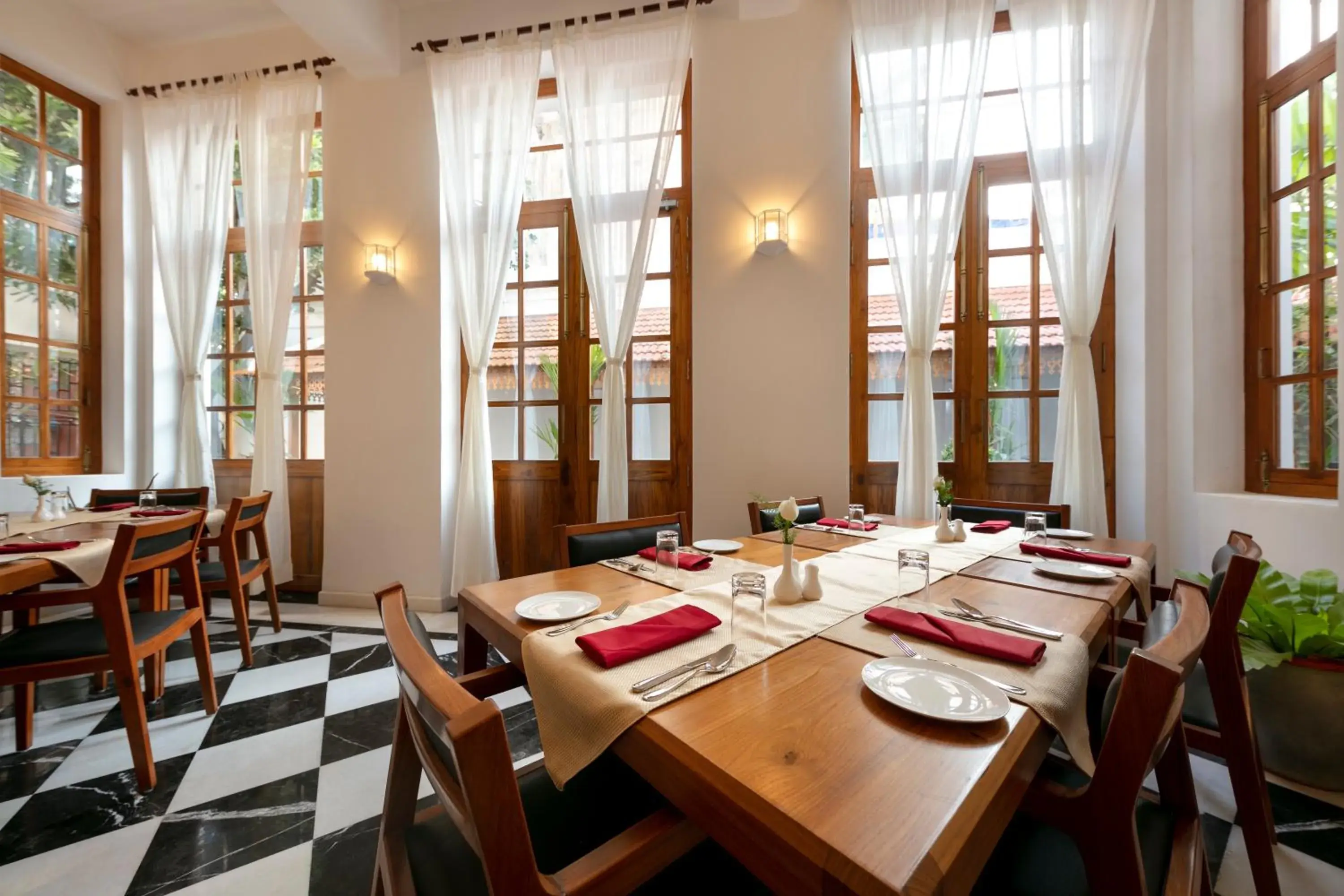 Restaurant/places to eat in Grand Hotel D'Europe Restaurant/places to eat in Grand Hotel D'Europe