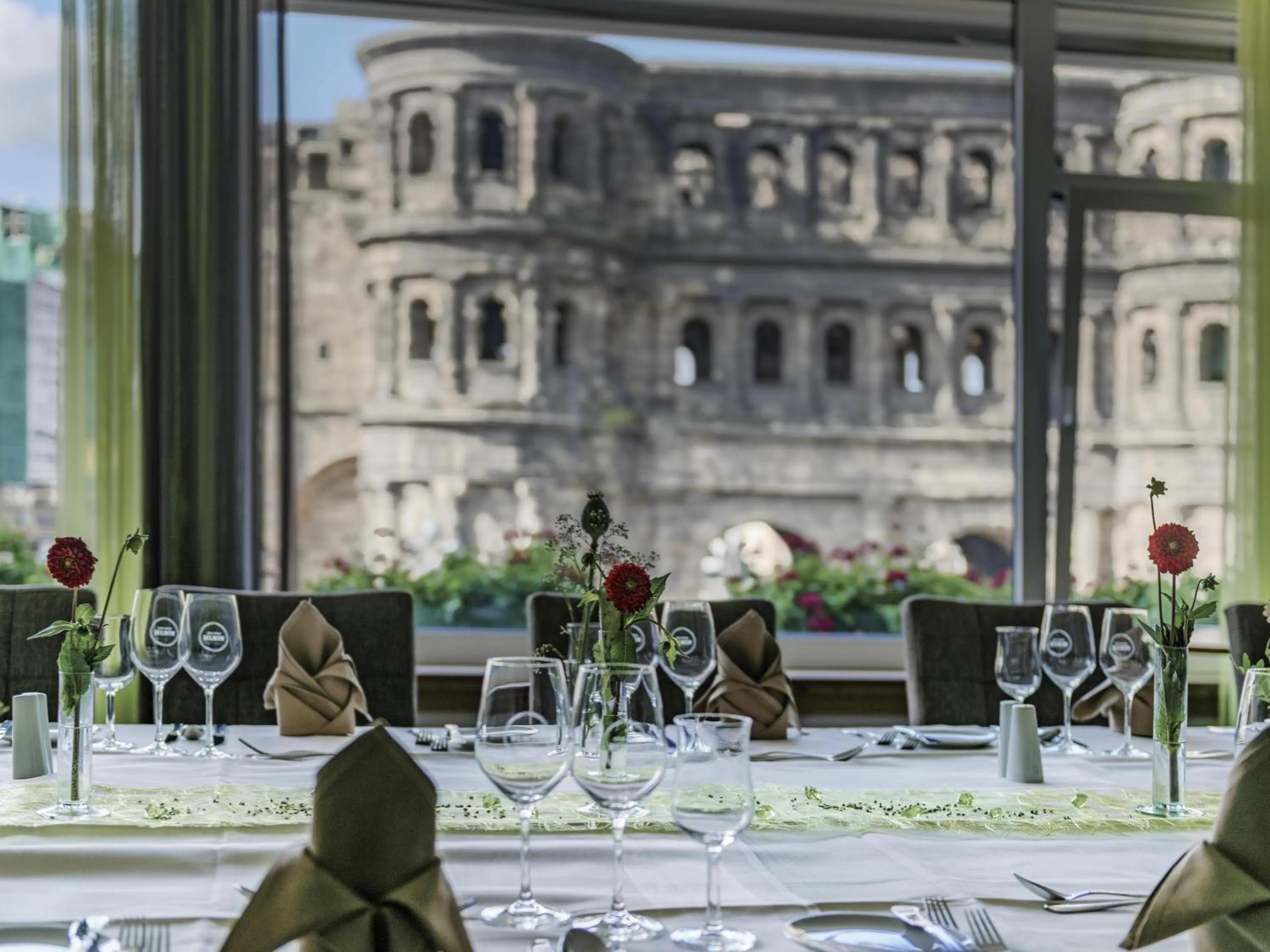 Restaurant/places to eat in Mercure Hotel Trier Porta Nigra