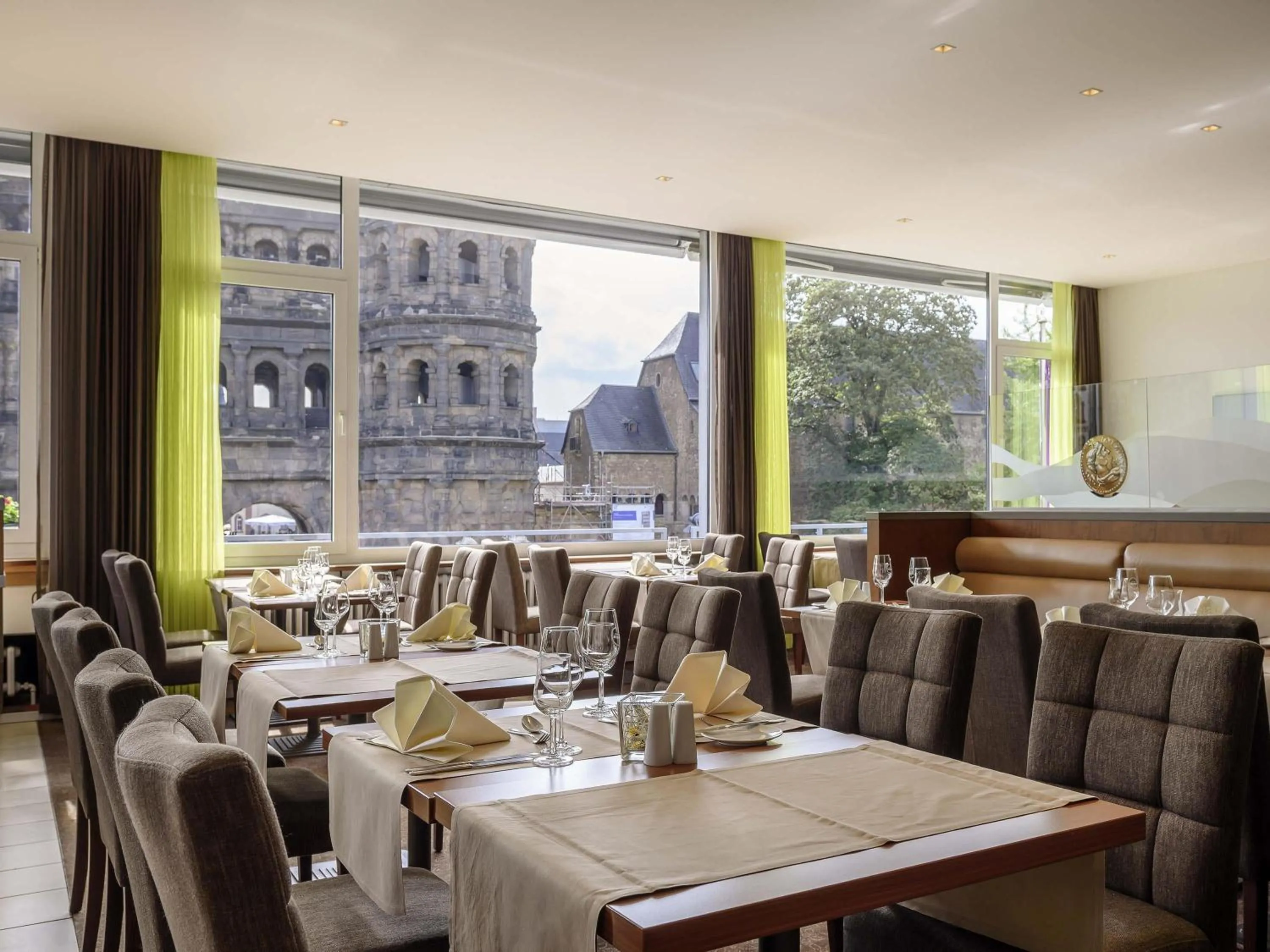 Restaurant/places to eat in Mercure Hotel Trier Porta Nigra