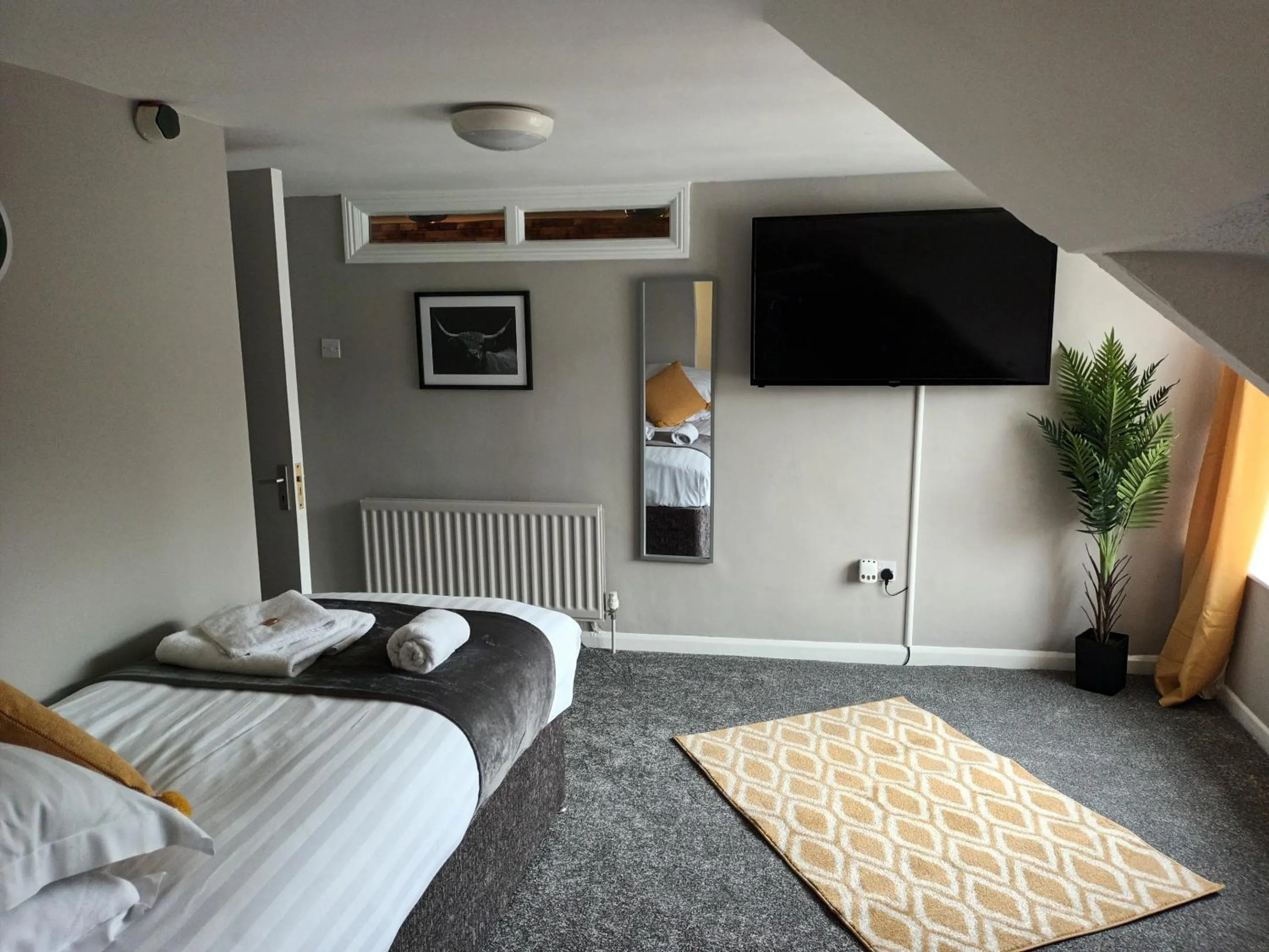 Bedroom, Bed in The City Hotel