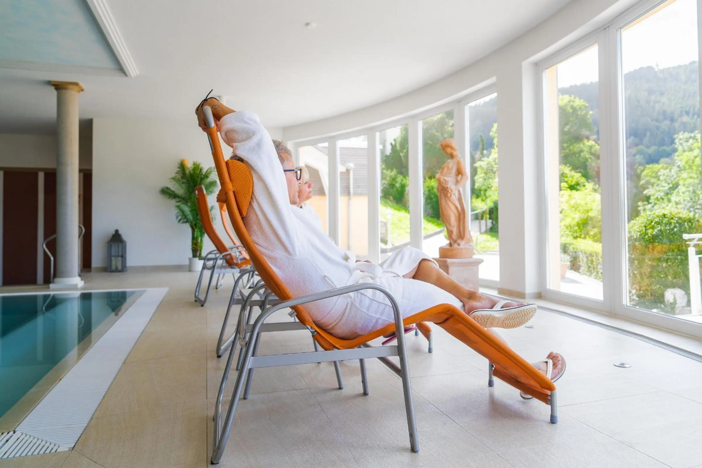 Swimming pool in Wellnesshotel Rothfuß mit Spa und 2 Schwimmbädern