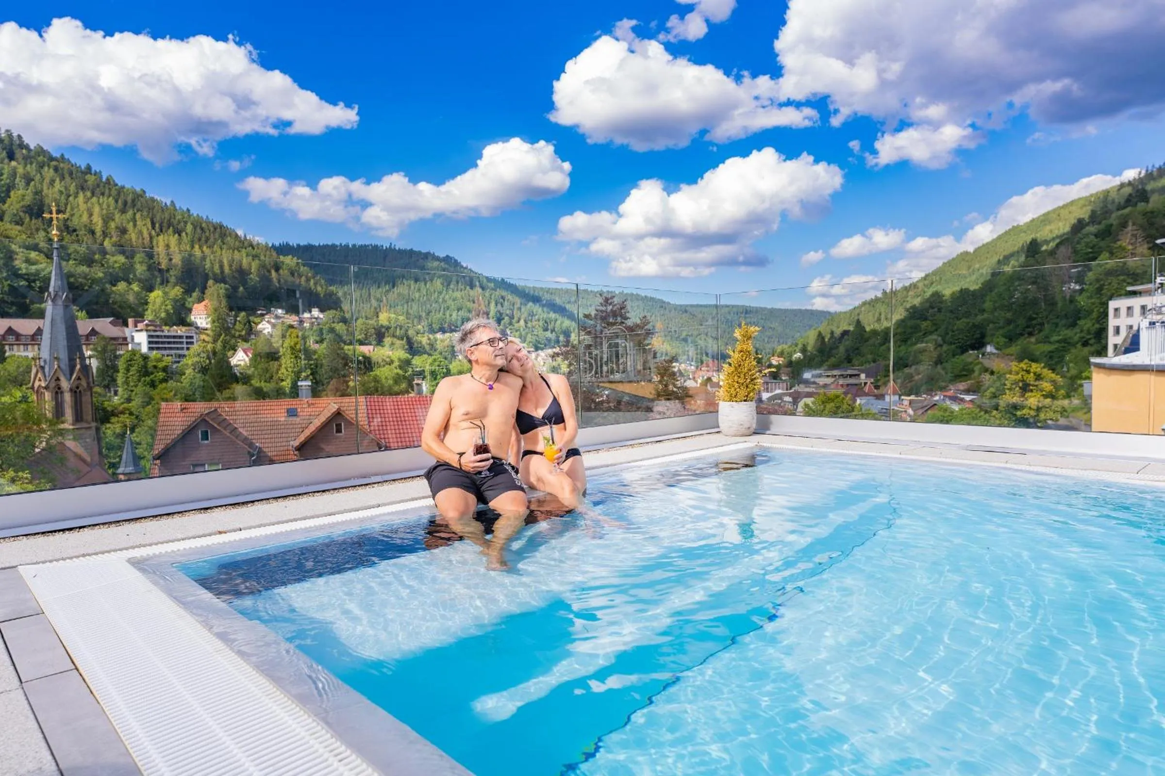 Swimming pool in Wellnesshotel Rothfuß mit Spa und 2 Schwimmbädern
