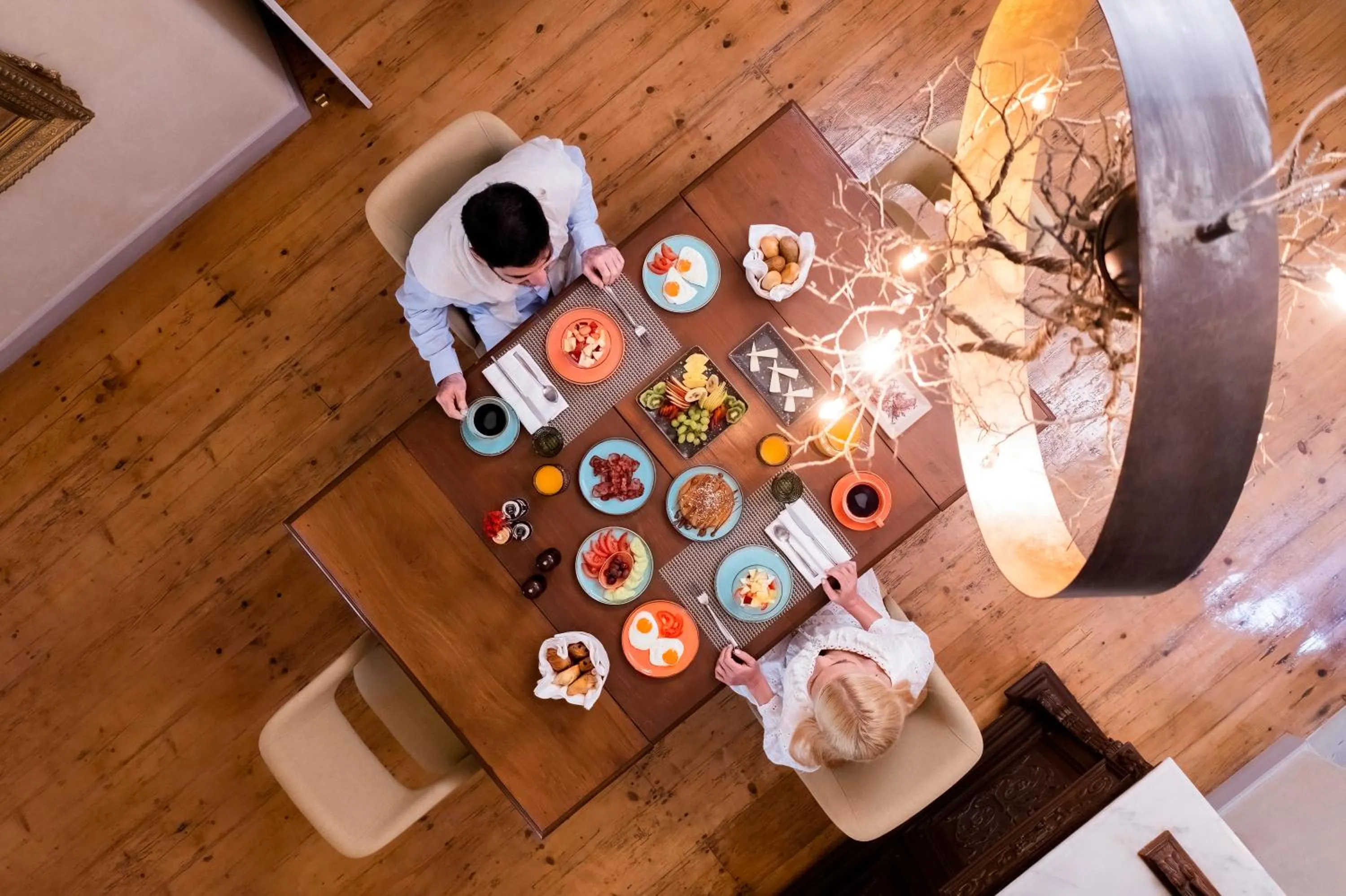 Food and drinks in Oia Mansion