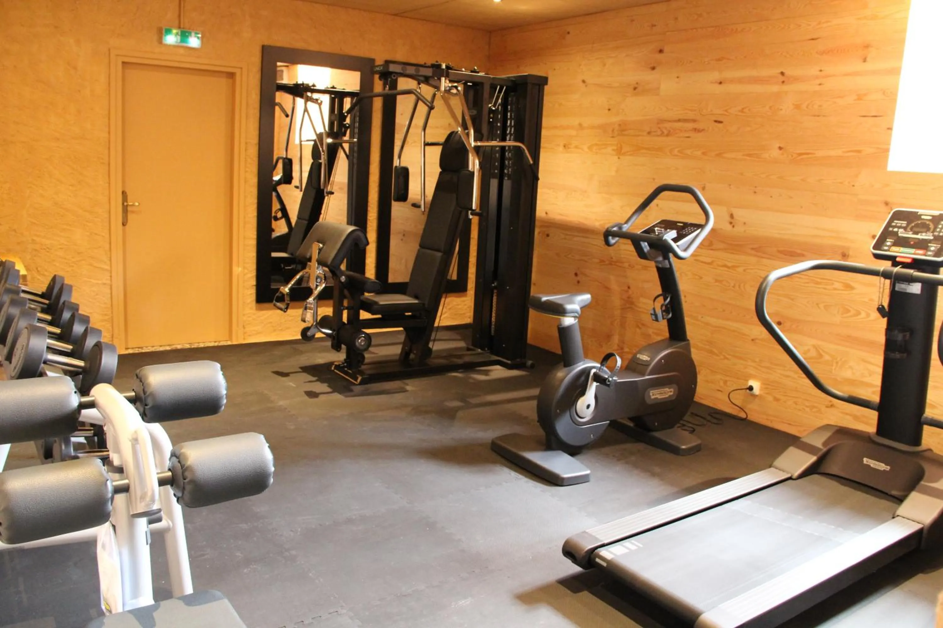 Fitness centre/facilities in Château de Béguin