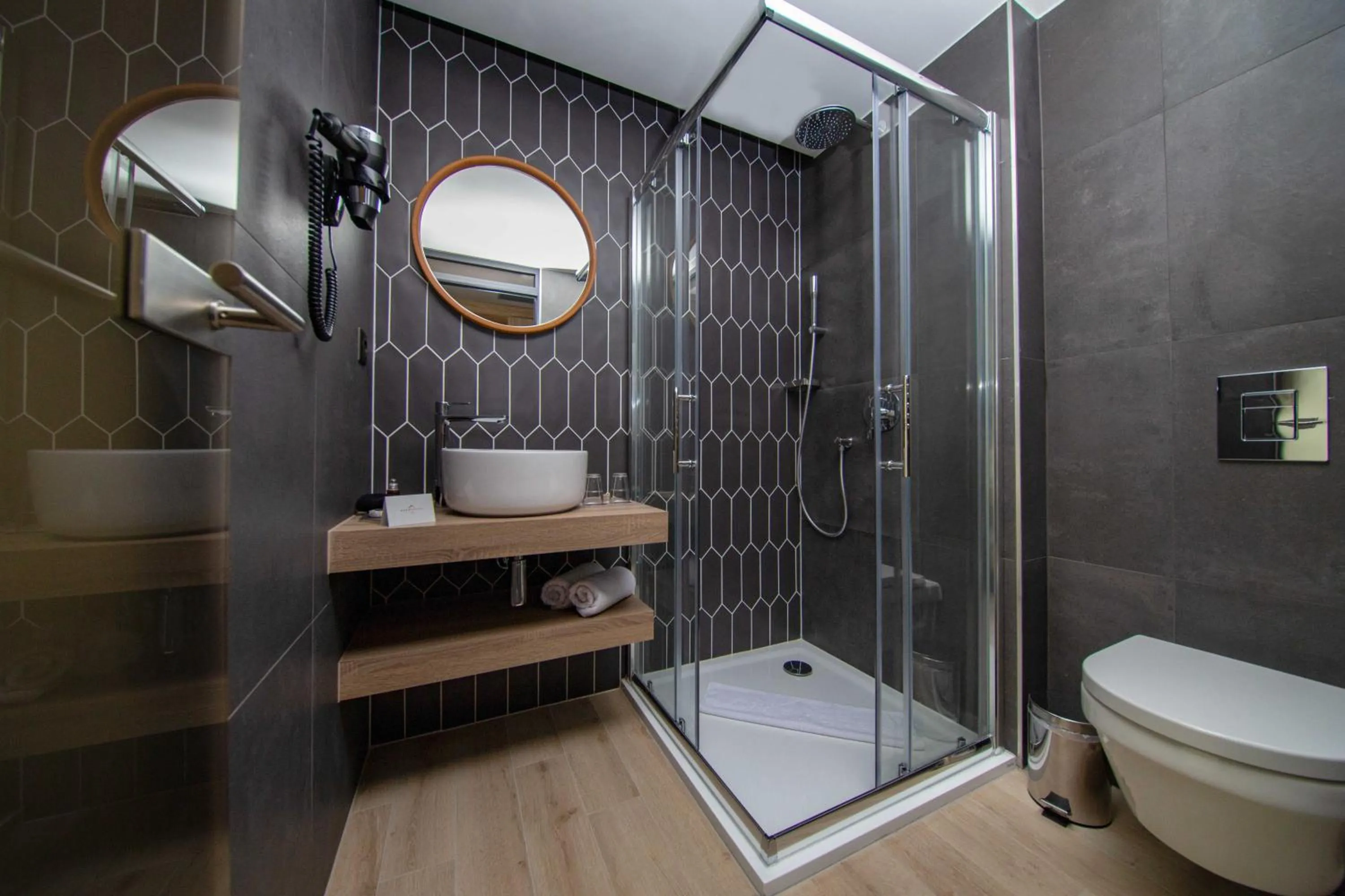 Deluxe Twin Room - single occupancy in Avar Hotel