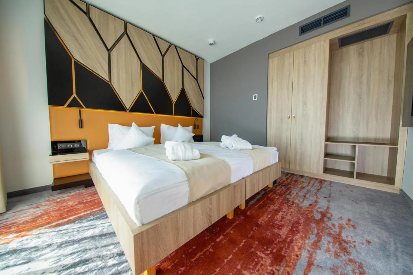 Junior Suite - single occupancy in Avar Hotel
