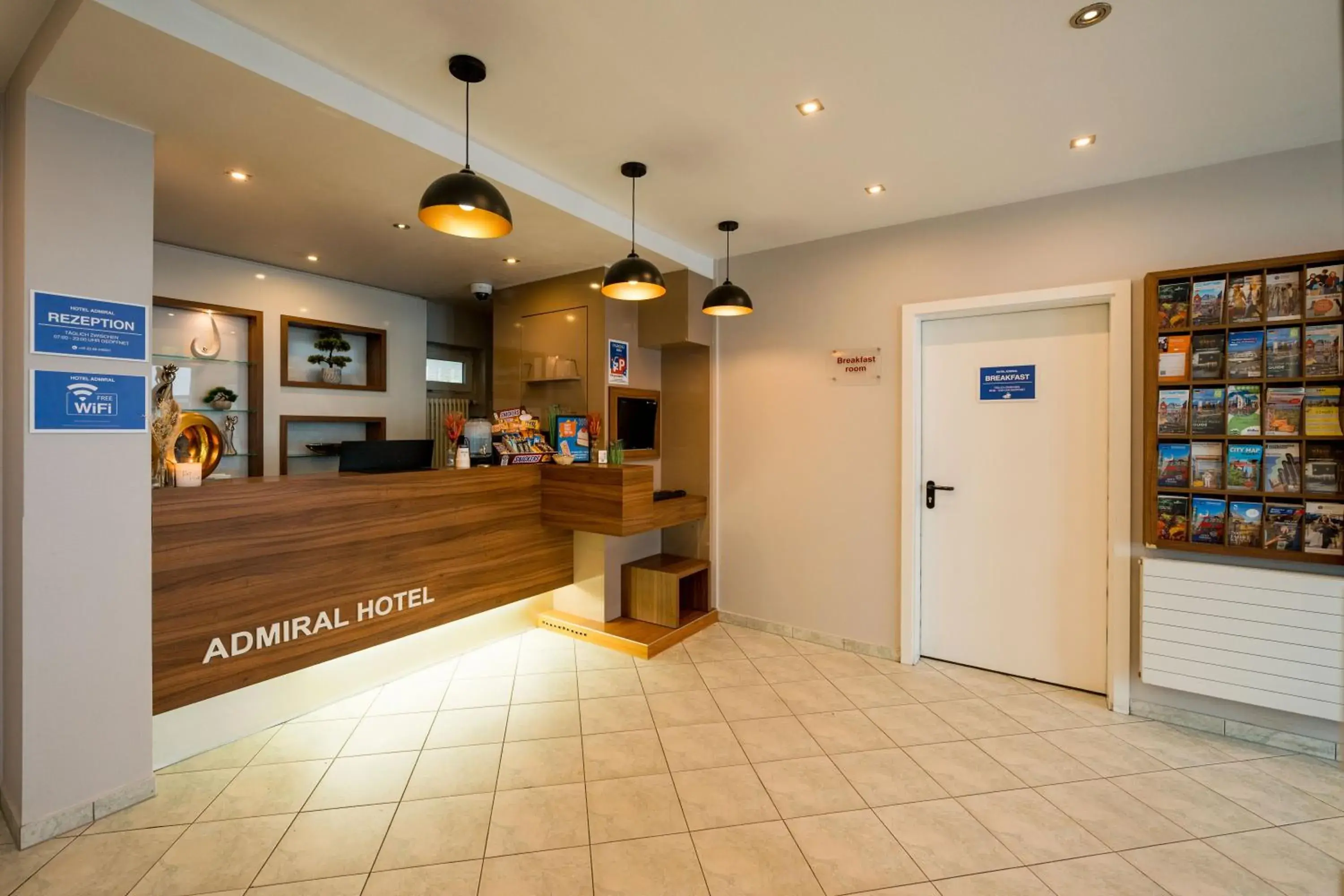 Lobby or reception in Hotel Admiral am Zoo Lobby or reception in Hotel Admiral am Zoo