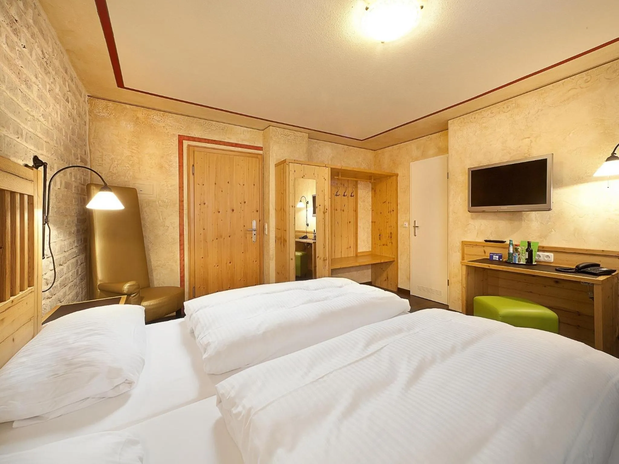 Photo of the whole room, Bed in Hotel Am Turm