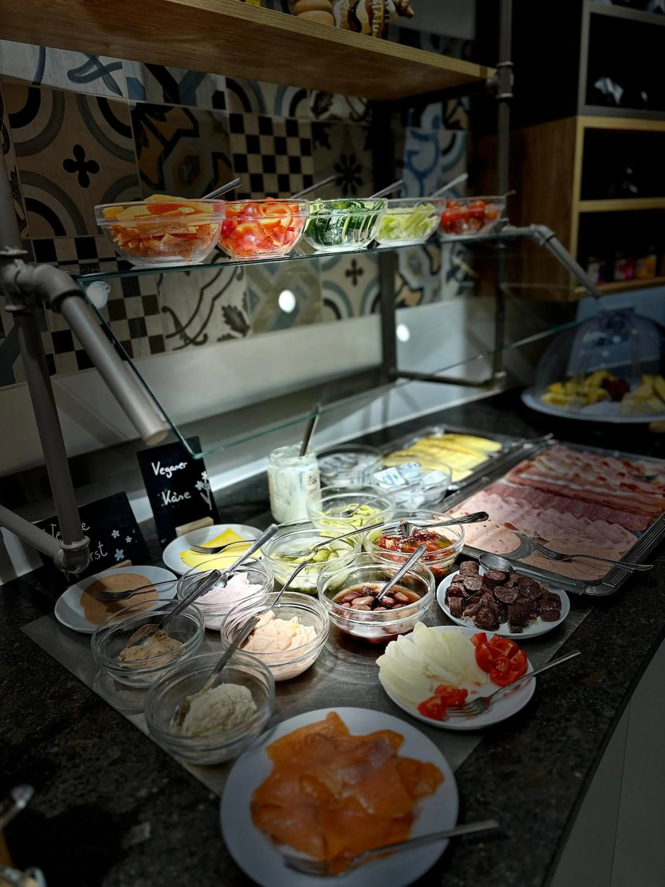 Buffet breakfast in Hotel Peterhof - urban lifestyle Kempten