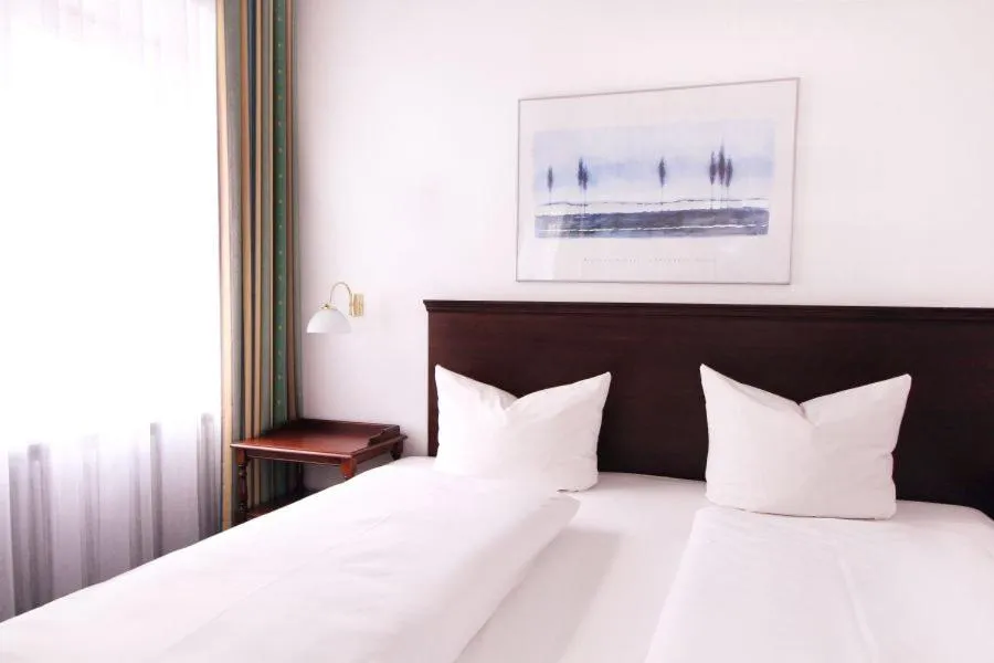 Photo of the whole room, Bed in Der Fürstenhof