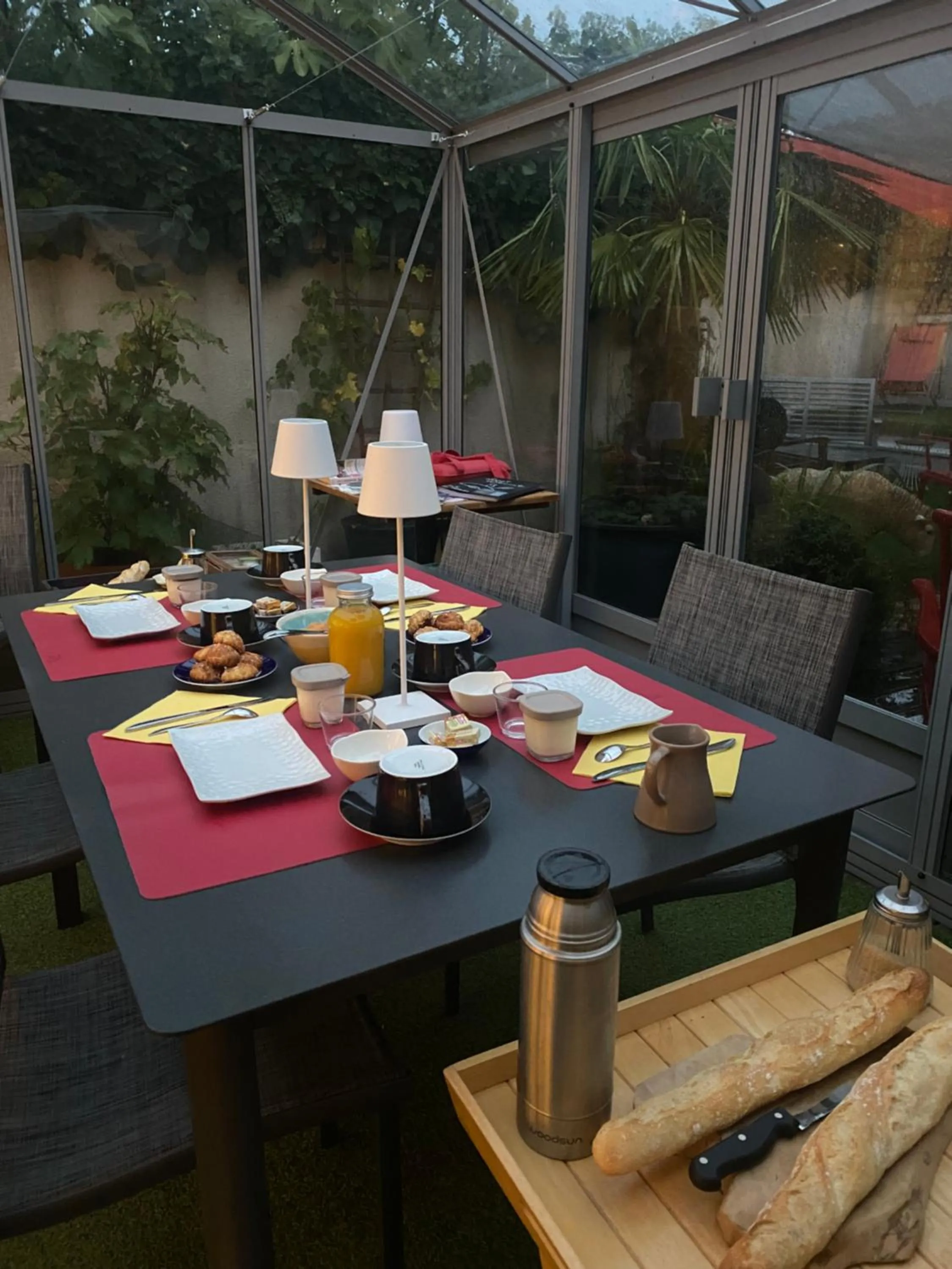 Property building in Suite en Terrasse à Cognac