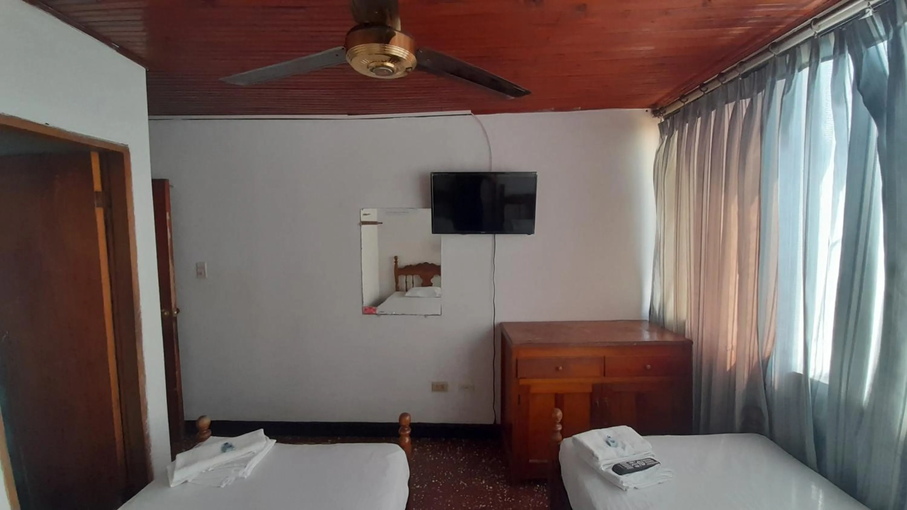 Photo of the whole room, Bed in HOTEL en MONTERIA CITY