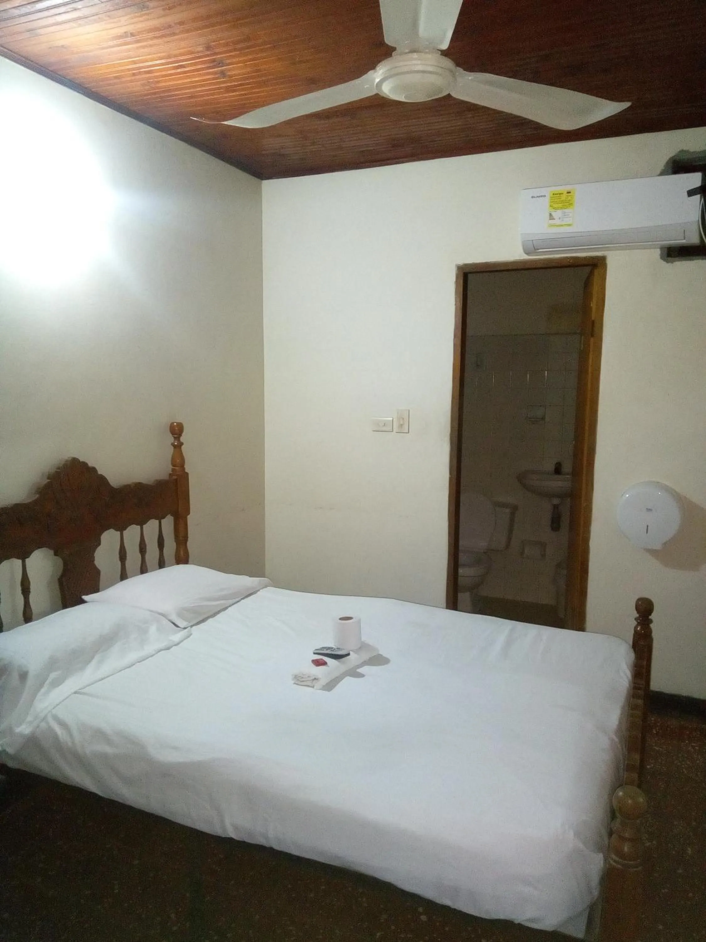 Bed in HOTEL en MONTERIA CITY