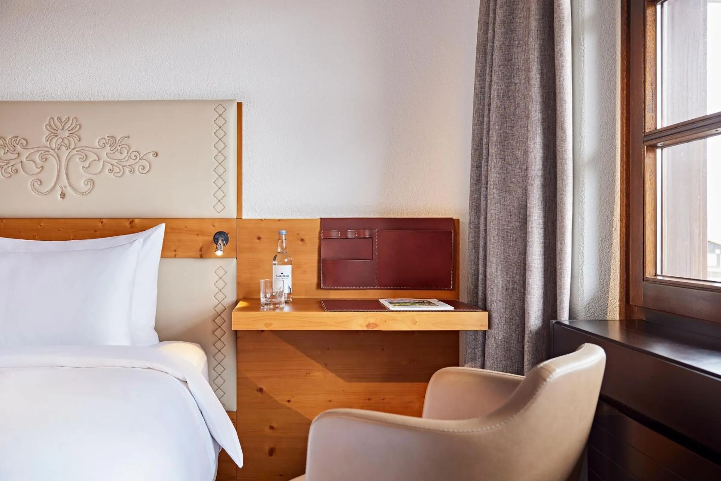 Bed in Parkhotel Oberstaufen