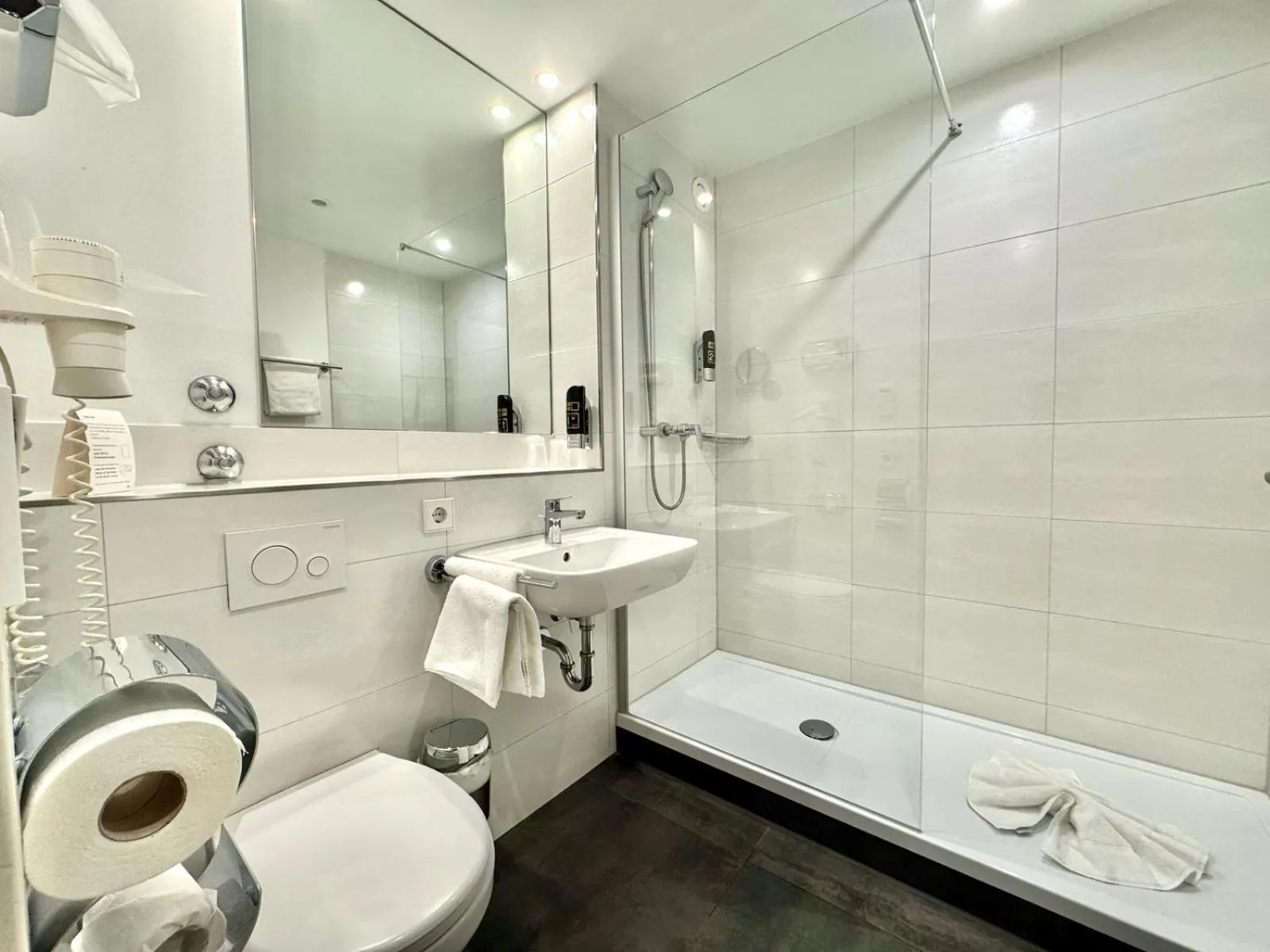 Shower in MY Parkhotel by AR Hotels