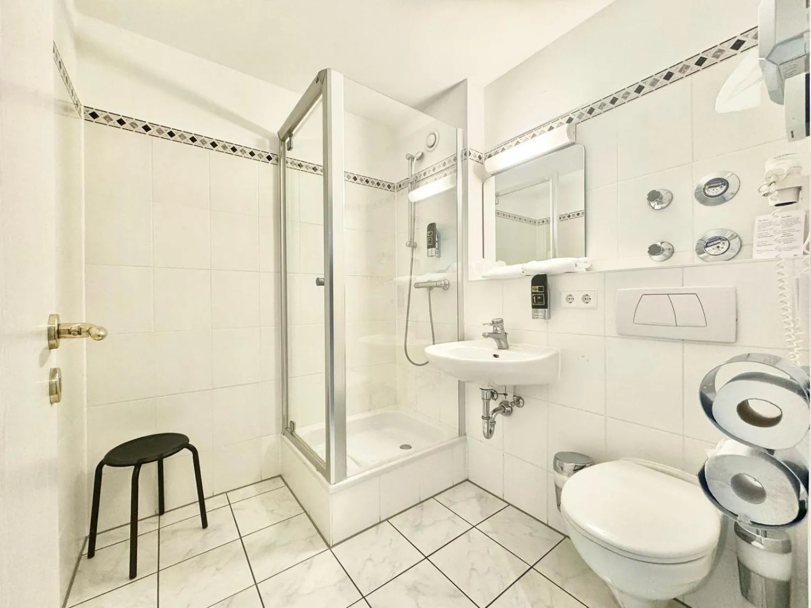 Bath in MY Parkhotel by AR Hotels