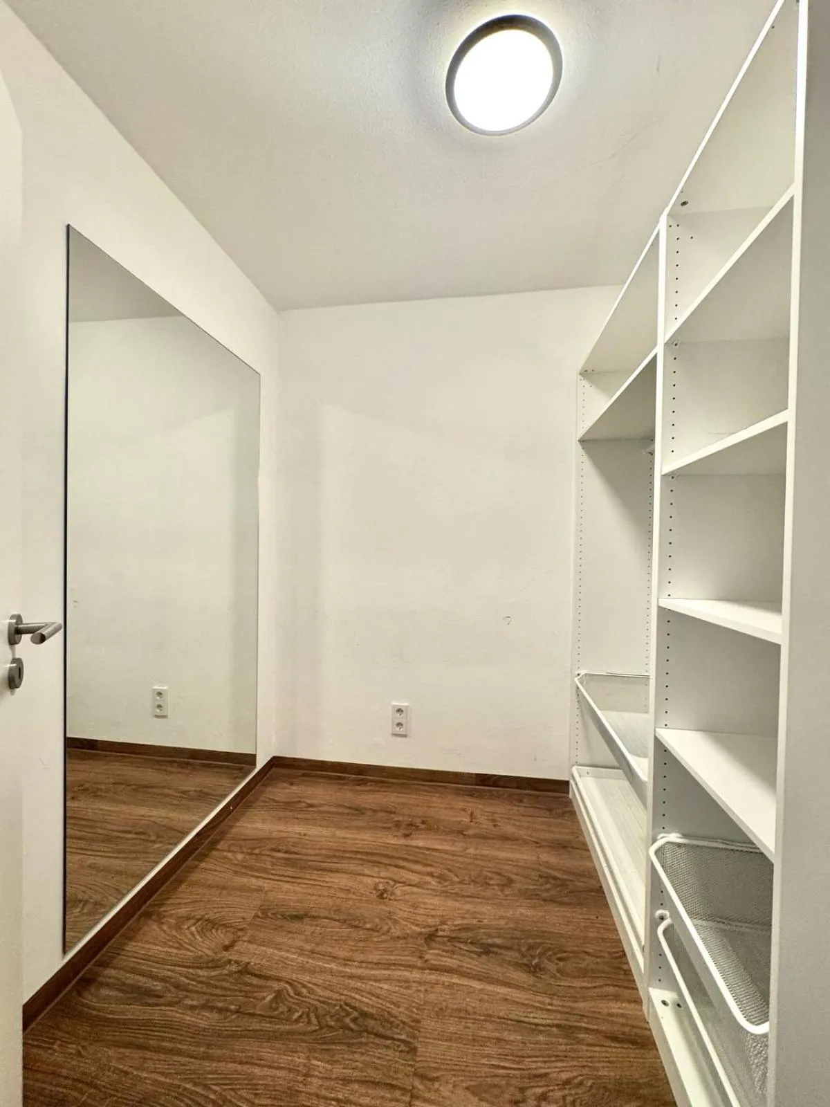 wardrobe in MY Parkhotel by AR Hotels