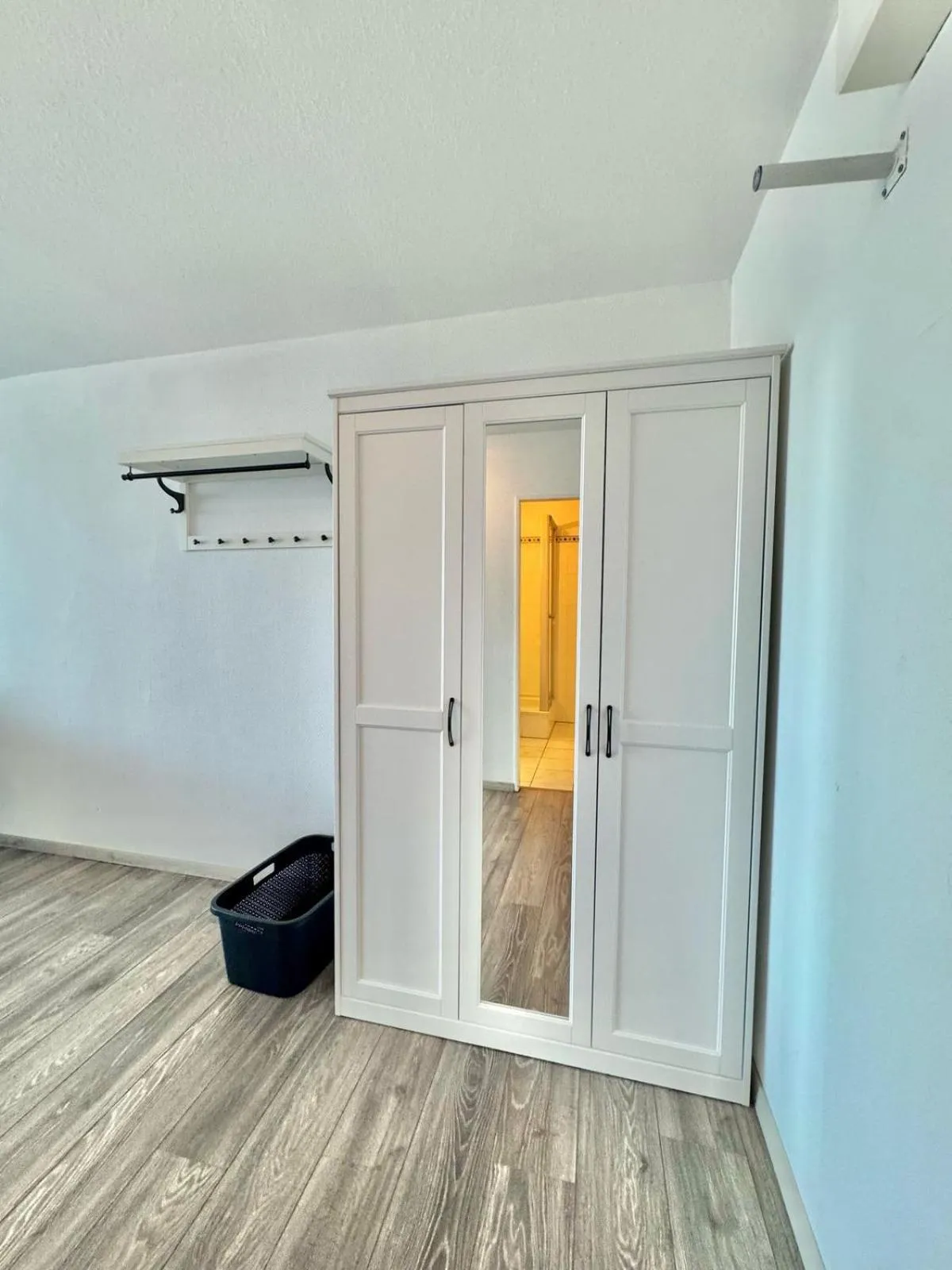 wardrobe in MY Parkhotel by AR Hotels