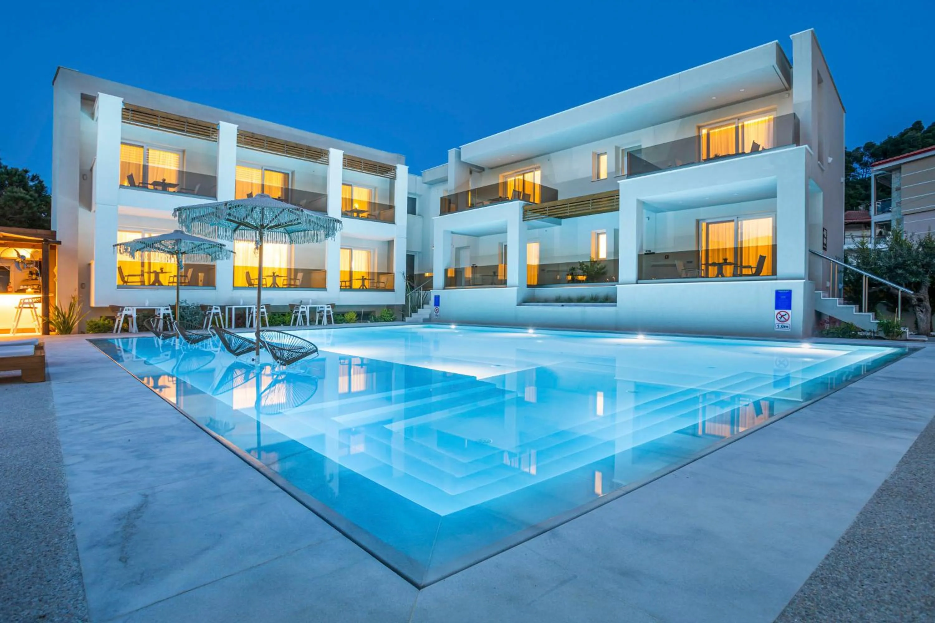 Mirablue Luxury Residences
