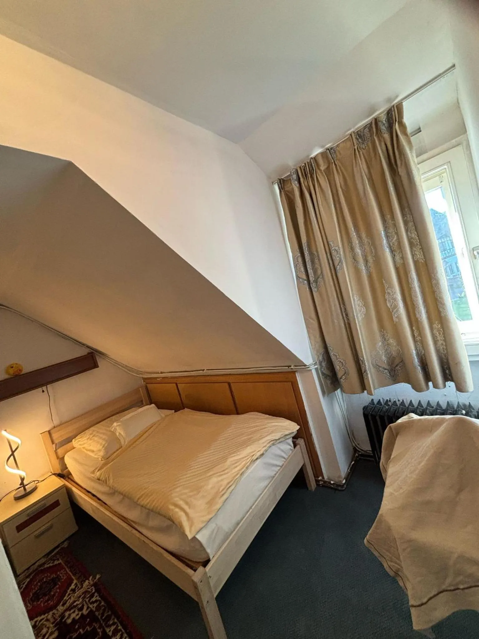 Bed in Parkhotel Goldlinde
