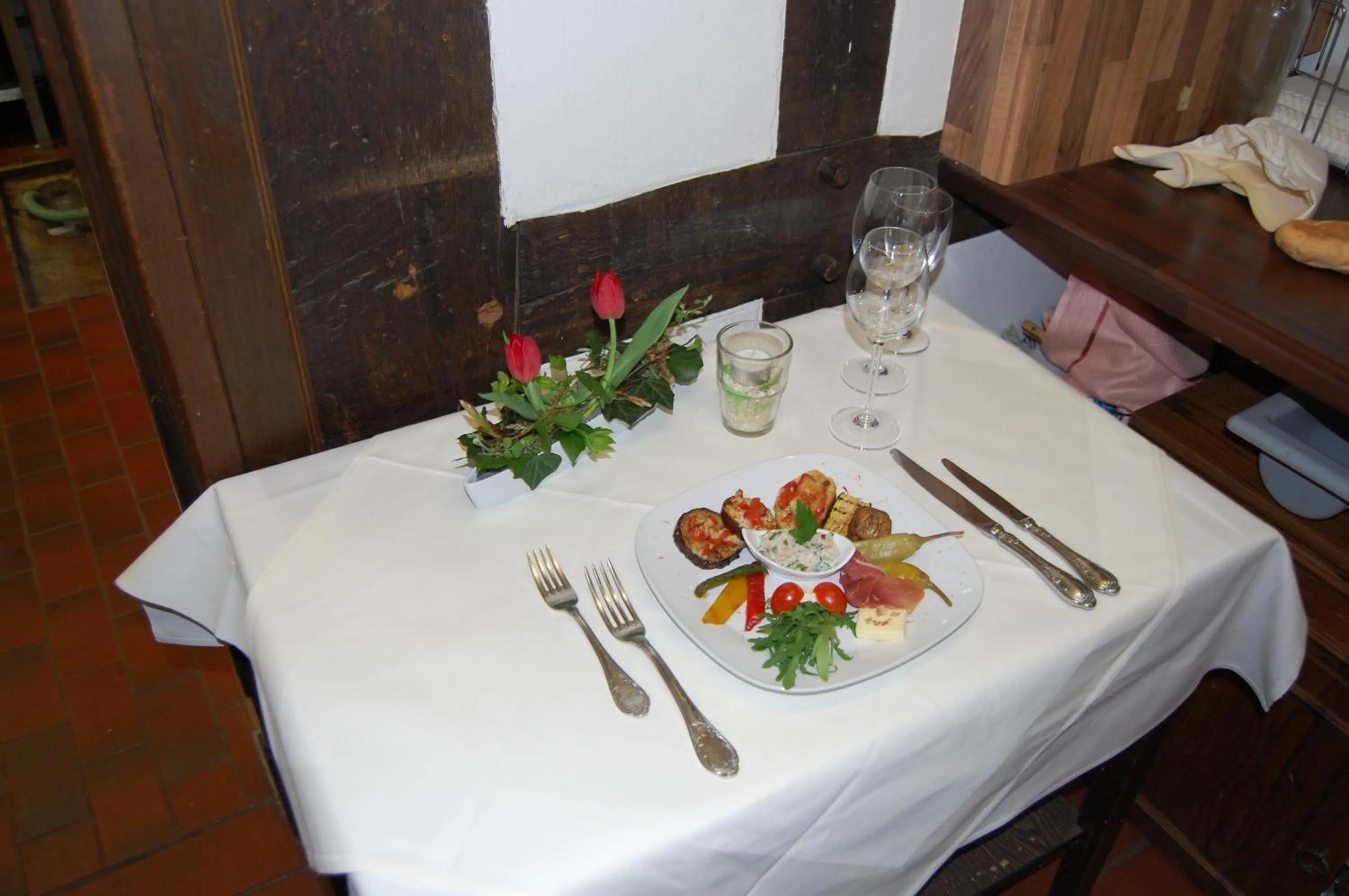 Restaurant/places to eat in Parkhotel Goldlinde