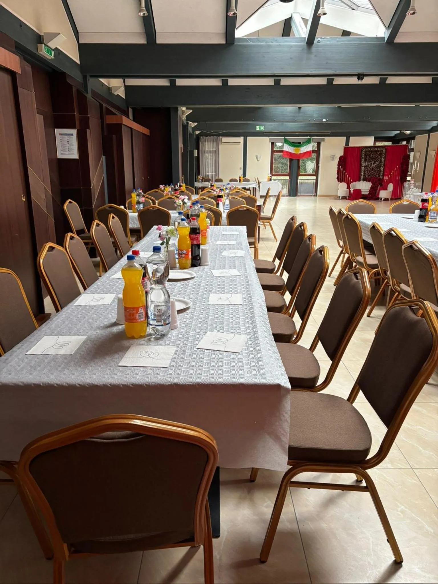 Restaurant/places to eat in Parkhotel Goldlinde