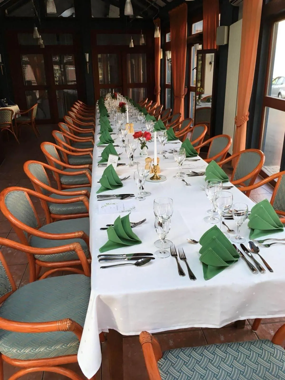 Restaurant/places to eat in Parkhotel Goldlinde