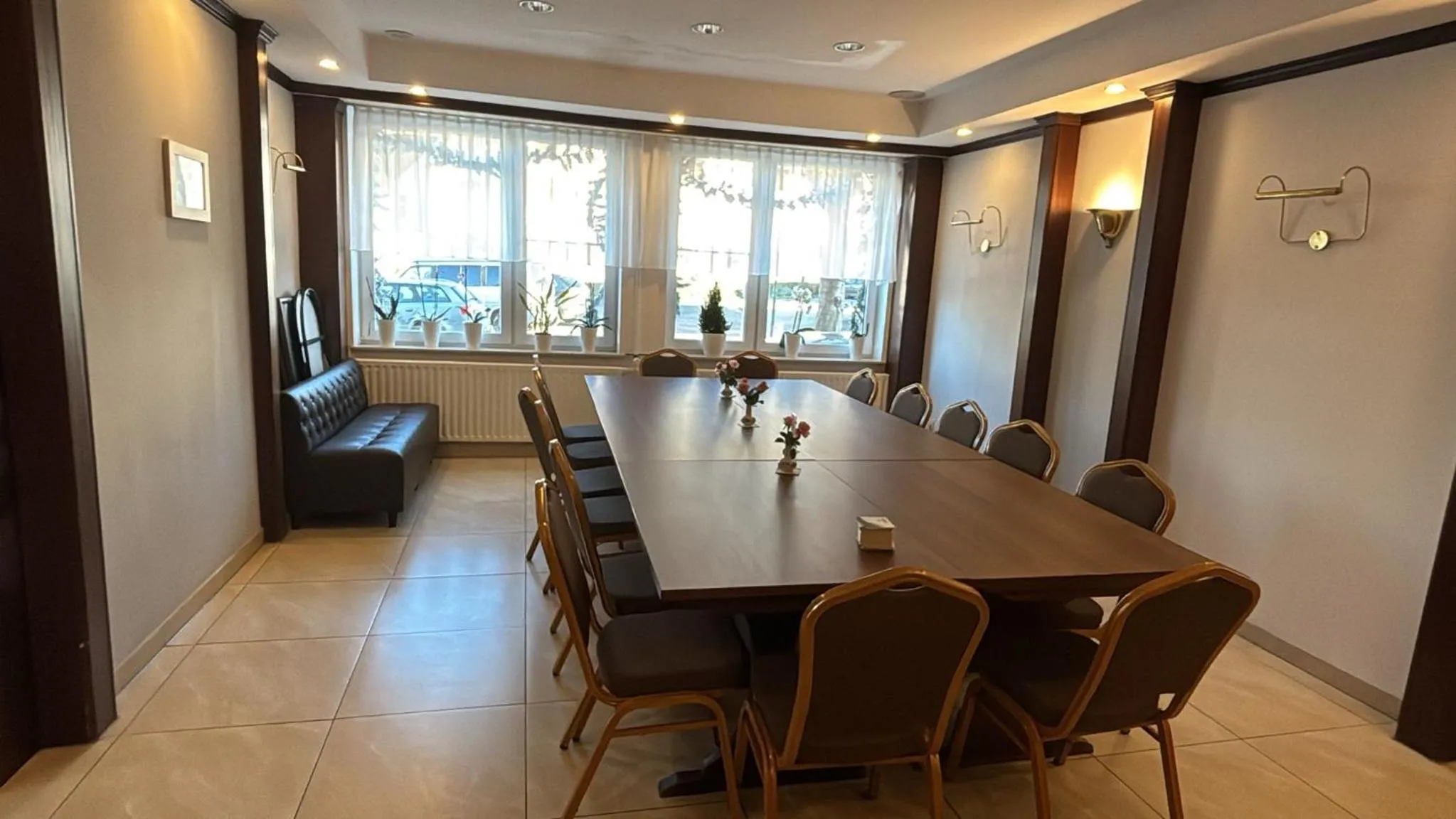 Restaurant/places to eat in Parkhotel Goldlinde