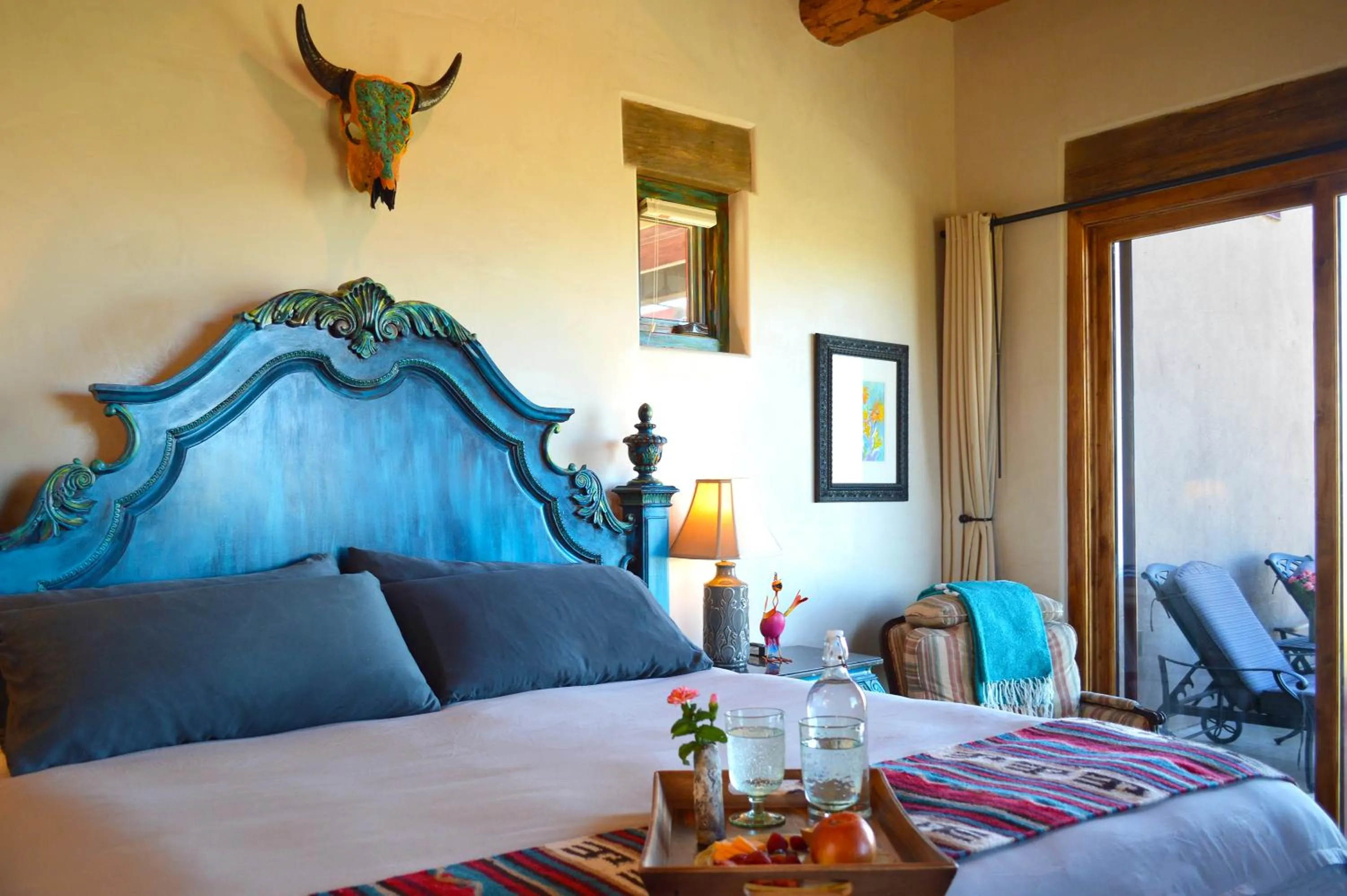 Bed in The Grand Hacienda Inn with Breakfast